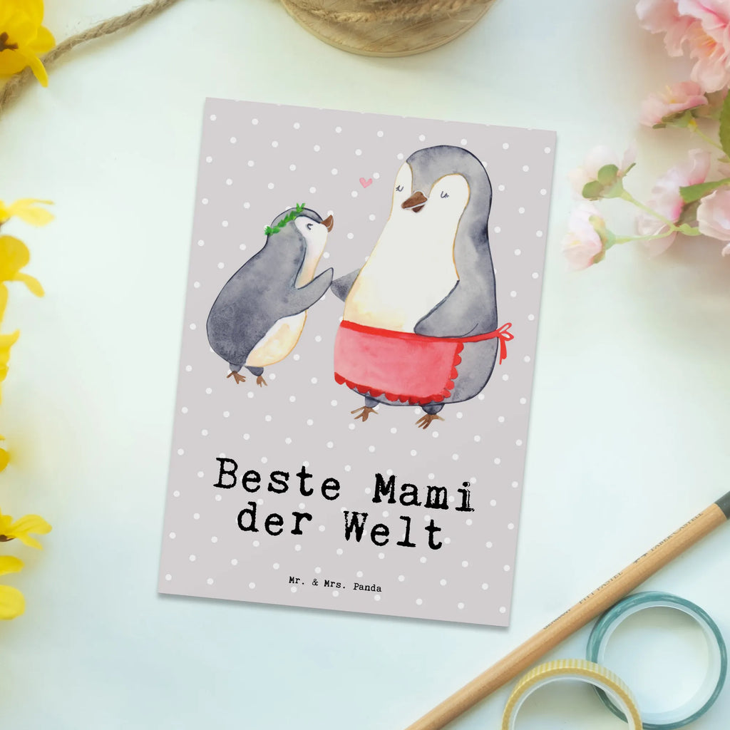 Postkarte Pinguin Beste Mami der Welt Postkarte, Karte, Geschenkkarte, Grußkarte, Einladung, Ansichtskarte, Geburtstagskarte, Einladungskarte, Dankeskarte, Ansichtskarten, Einladung Geburtstag, Einladungskarten Geburtstag, für, Dankeschön, Geschenk, Schenken, Geburtstag, Geburtstagsgeschenk, Geschenkidee, Danke, Bedanken, Mitbringsel, Freude machen, Geschenktipp, Mama, Mami, Mutter, Muttertag, Mutti, Ma, Tochter, Sohn, Beste Mama, Beste, Supermama