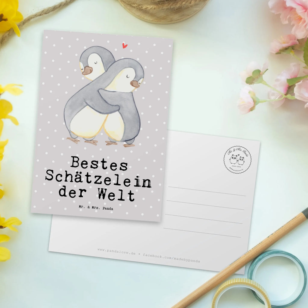 Postkarte Pinguin Bestes Schätzelein der Welt Postkarte, Karte, Geschenkkarte, Grußkarte, Einladung, Ansichtskarte, Geburtstagskarte, Einladungskarte, Dankeskarte, Ansichtskarten, Einladung Geburtstag, Einladungskarten Geburtstag, für, Dankeschön, Geschenk, Schenken, Geburtstag, Geburtstagsgeschenk, Geschenkidee, Danke, Bedanken, Mitbringsel, Freude machen, Geschenktipp, Schätzelein, Schätzchen, Schatz, Schatzi, Ehemann, Ehefrau, Freundin, Freund, Frau, Mann, Kosename, Hochzeitstag