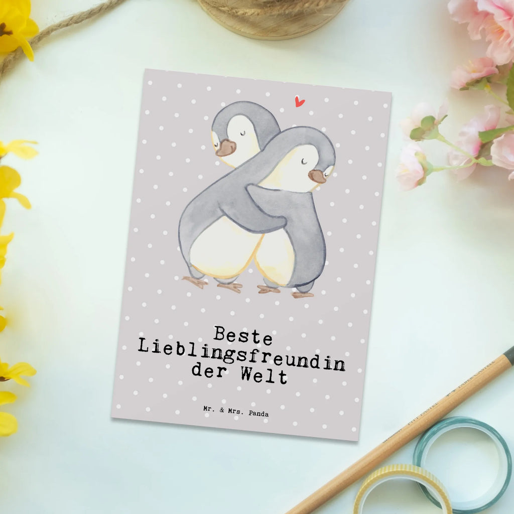 Postkarte Pinguin Beste Lieblingsfreundin der Welt Postkarte, Karte, Geschenkkarte, Grußkarte, Einladung, Ansichtskarte, Geburtstagskarte, Einladungskarte, Dankeskarte, Ansichtskarten, Einladung Geburtstag, Einladungskarten Geburtstag, für, Dankeschön, Geschenk, Schenken, Geburtstag, Geburtstagsgeschenk, Geschenkidee, Danke, Bedanken, Mitbringsel, Freude machen, Geschenktipp, Lieblingsfreundin, Freundin, Partnerin, Lieblingsmensch, Lieblings Mensch, Liebling, Partner, Bae, beste Freundin, Liebe, Herz, Love