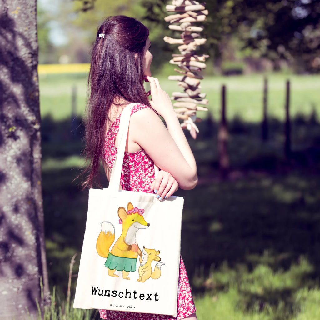 Personalisierte Tragetasche Fuchs Beste Mama der Welt Personalisierte Beuteltasche, Personalisierter Beutel, Personalisierte Einkaufstasche, Personalisierter Jutebeutel, Personalisierter Stoffbeutel, Tragetasche mit Namen, Einkaufstasche mit Namen, Stoffbeutel mit Namen, Personalisierte Tasche, Personalisierte Jutetasche, Personalisierte Kindergartentasche, für, Dankeschön, Geschenk, Schenken, Geburtstag, Geburtstagsgeschenk, Geschenkidee, Danke, Bedanken, Mitbringsel, Freude machen, Geschenktipp, Mama, Mami, Mutter, Muttertag, Mutti, Ma, Tochter, Sohn, Beste Mama, Beste, Supermama