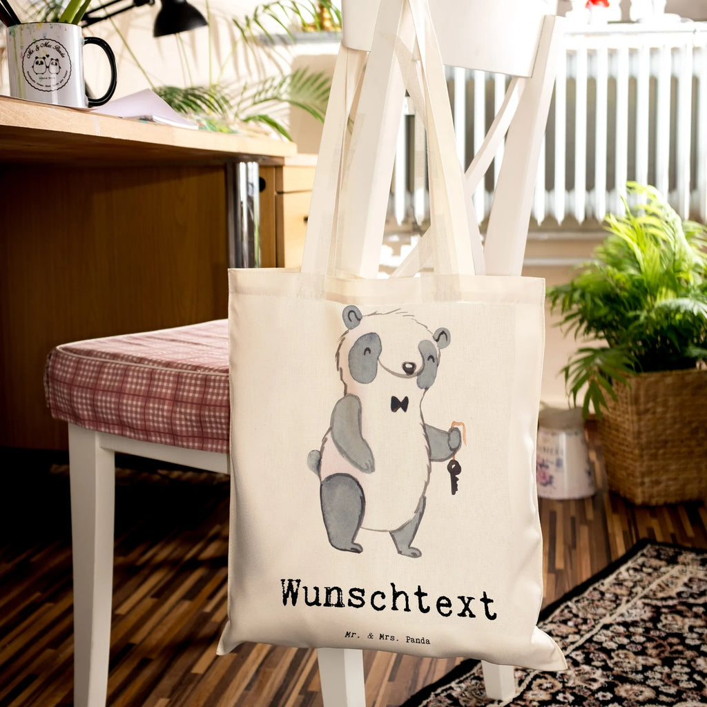 Personalisierte Tragetasche Panda Bester Mitbewohner der Welt Personalisierte Beuteltasche, Personalisierter Beutel, Personalisierte Einkaufstasche, Personalisierter Jutebeutel, Personalisierter Stoffbeutel, Tragetasche mit Namen, Einkaufstasche mit Namen, Stoffbeutel mit Namen, Personalisierte Tasche, Personalisierte Jutetasche, Personalisierte Kindergartentasche, für, Dankeschön, Geschenk, Schenken, Geburtstag, Geburtstagsgeschenk, Geschenkidee, Danke, Bedanken, Mitbringsel, Freude machen, Geschenktipp, Mitbewohner, WG, Zimmernachbar, Wohngemeinschaft, WG-Bewohner, Zimmerkollege, Zimmergenosse, Stubenkamerad