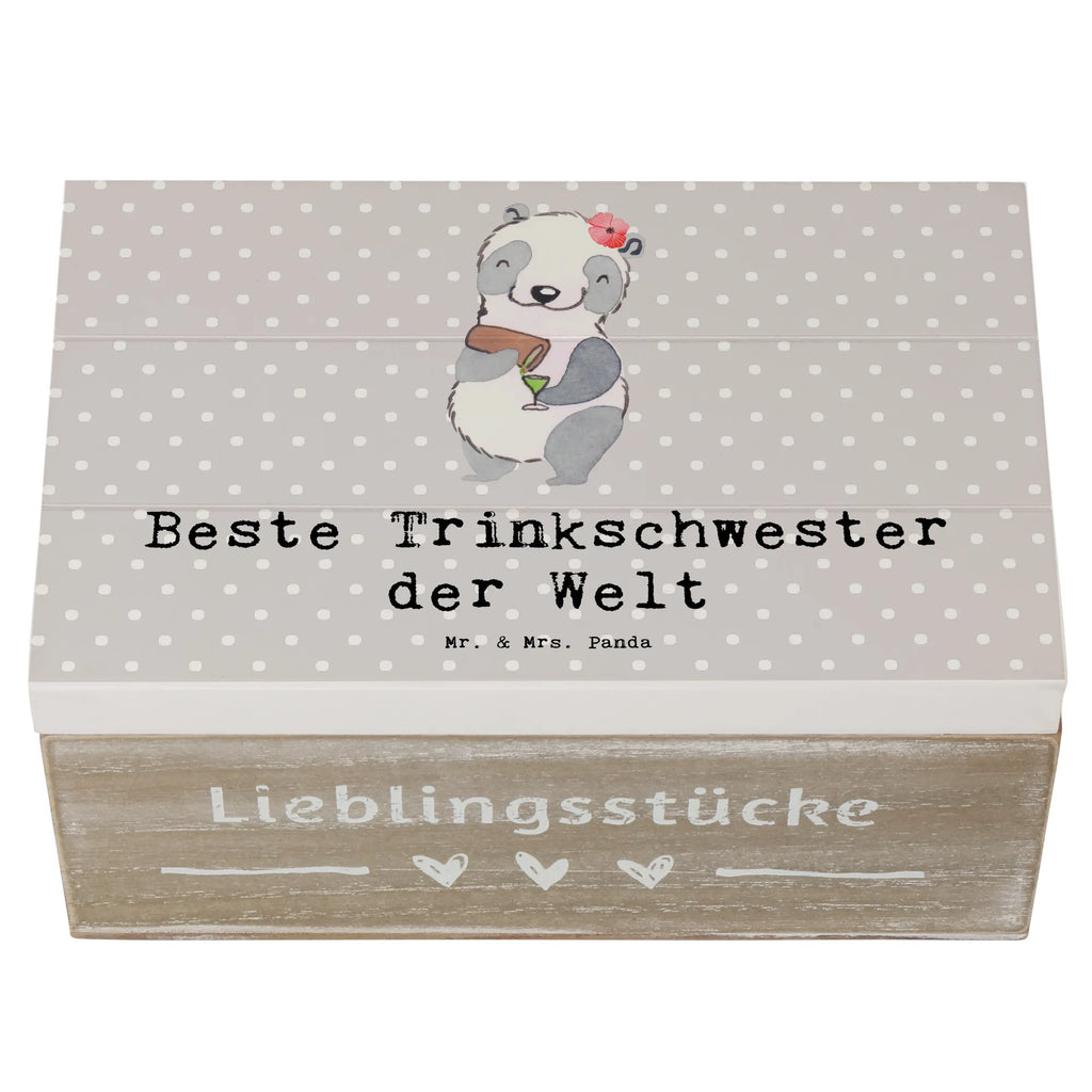 Holzkiste Panda Beste Trinkschwester der Welt Holzkiste, Kiste, Schatzkiste, Truhe, Schatulle, XXL, Erinnerungsbox, Erinnerungskiste, Dekokiste, Aufbewahrungsbox, Geschenkbox, Geschenkdose, für, Dankeschön, Geschenk, Schenken, Geburtstag, Geburtstagsgeschenk, Geschenkidee, Danke, Bedanken, Mitbringsel, Freude machen, Geschenktipp, Trinkschwester, Saufschwester, Schwester, Sister, Freundin, Party, Bae, Trinken, Alkohol, Wochenende, Kleinigkeit, Sister from another Mister