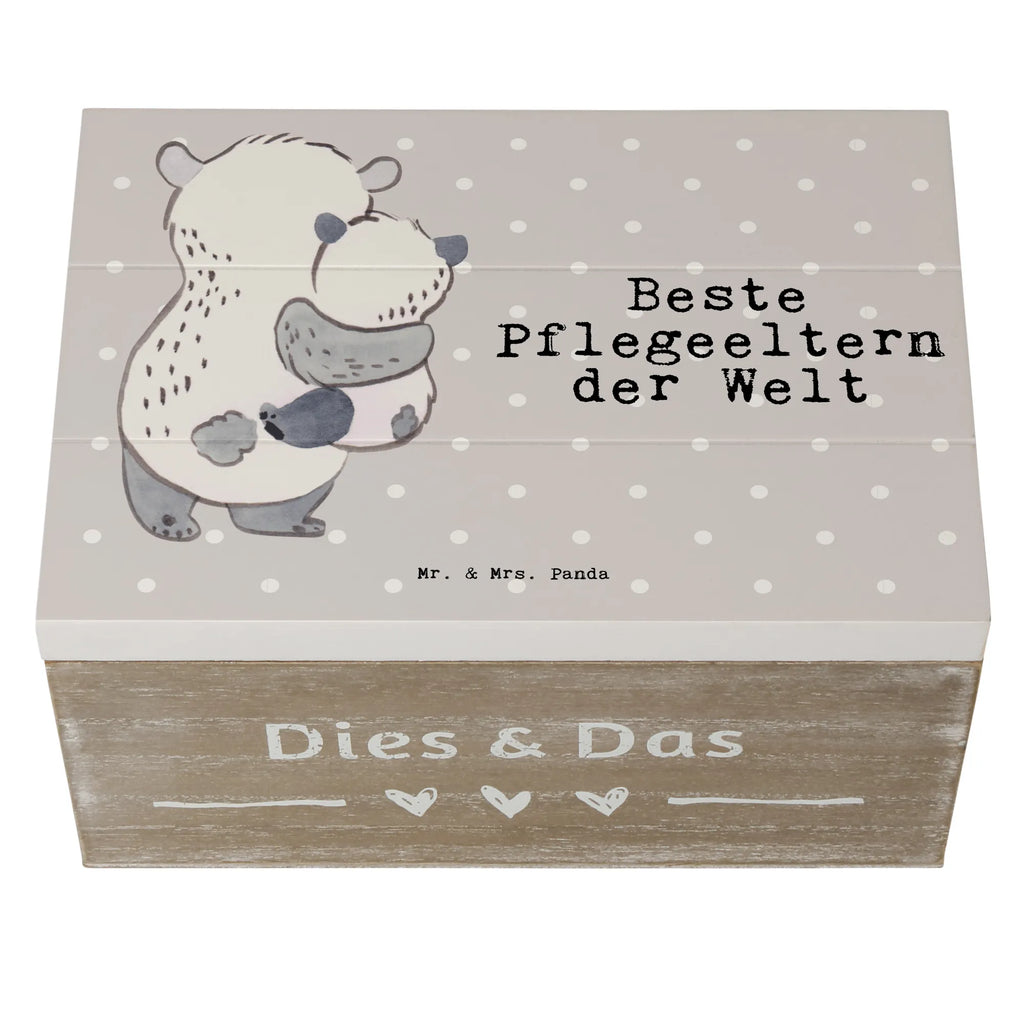 Holzkiste Panda Beste Pflegeeltern der Welt Holzkiste, Kiste, Schatzkiste, Truhe, Schatulle, XXL, Erinnerungsbox, Erinnerungskiste, Dekokiste, Aufbewahrungsbox, Geschenkbox, Geschenkdose, für, Dankeschön, Geschenk, Schenken, Geburtstag, Geburtstagsgeschenk, Geschenkidee, Danke, Bedanken, Mitbringsel, Freude machen, Geschenktipp, Pflegeeltern, Pflegekind, Adoption, Eltern, Mama, Papa, Mami, Papi, Familie, Elternpaar, Mama und Papa