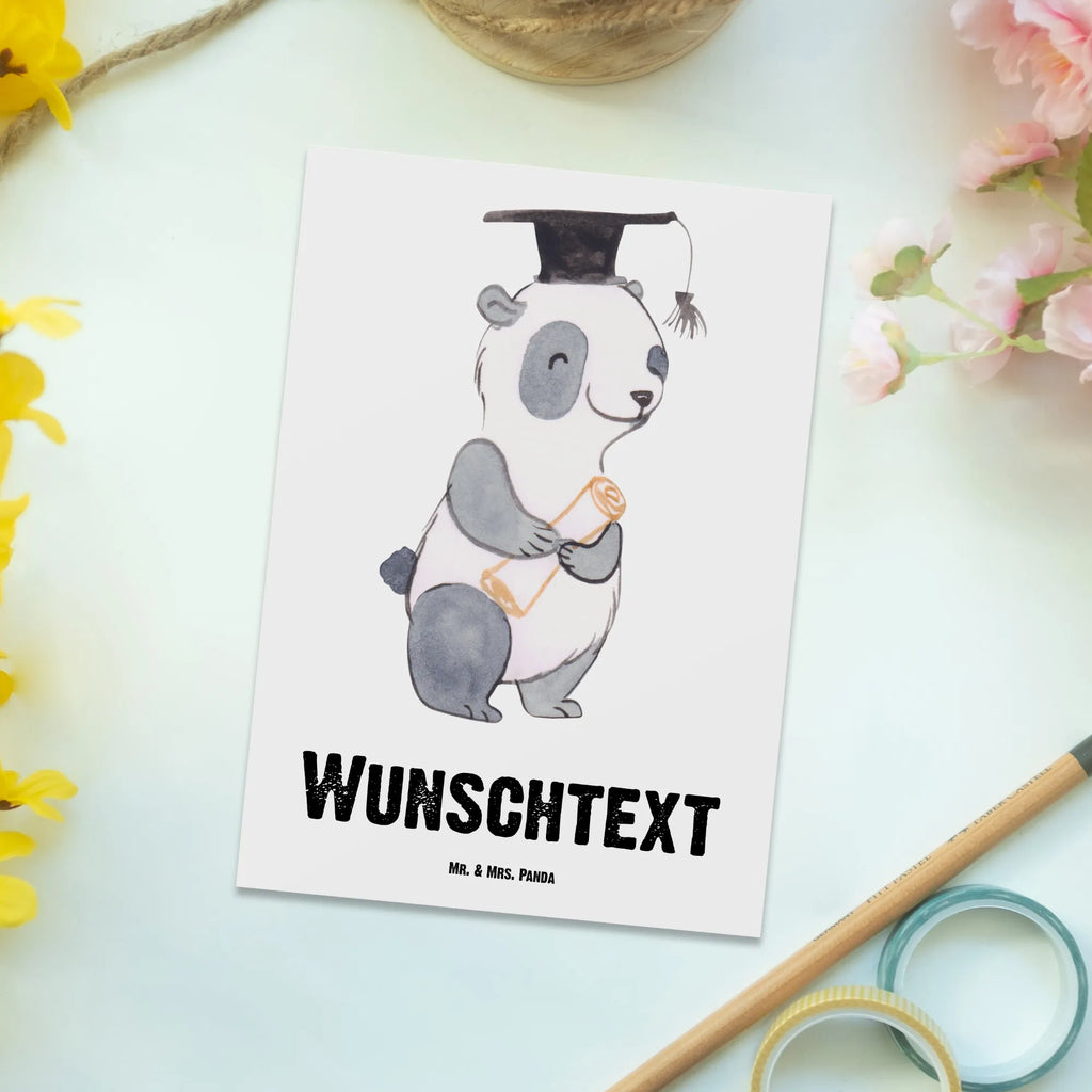 Personalisierte Postkarte Panda Bester Bachelor der Welt Postkarte mit Namen, Postkarte bedrucken, Postkarte mit Wunschtext, Postkarte personalisierbar, Geschenkkarte mit Namen, Grußkarte mit Namen, Karte mit Namen, Einladung mit Namen, Ansichtskarte mit Namen, Geschenkkarte mit Wunschtext, Grußkarte mit Wunschtext, Karte mit Wunschtext, Einladung mit Wunschtext, Ansichtskarte mit Wunschtext, für, Dankeschön, Geschenk, Schenken, Geburtstag, Geburtstagsgeschenk, Geschenkidee, Danke, Bedanken, Mitbringsel, Freude machen, Geschenktipp, Bachelor, Student, Studium, Sohn, Spaß, Musterschüler, lustig, Studienabschluss, witzig, Universität, Abschluss, Alumni, Uni, Studenten, Hochschule