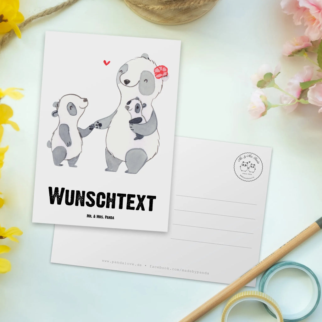 Personalisierte Postkarte Panda Beste Mom der Welt Postkarte mit Namen, Postkarte bedrucken, Postkarte mit Wunschtext, Postkarte personalisierbar, Geschenkkarte mit Namen, Grußkarte mit Namen, Karte mit Namen, Einladung mit Namen, Ansichtskarte mit Namen, Geschenkkarte mit Wunschtext, Grußkarte mit Wunschtext, Karte mit Wunschtext, Einladung mit Wunschtext, Ansichtskarte mit Wunschtext, für, Dankeschön, Geschenk, Schenken, Geburtstag, Geburtstagsgeschenk, Geschenkidee, Danke, Bedanken, Mitbringsel, Freude machen, Geschenktipp, Mom, Mommy, Mama, Mami, Mutter, Muttertag, Mutti, Ma, Tochter, Sohn, Beste Mama, Beste, Supermama