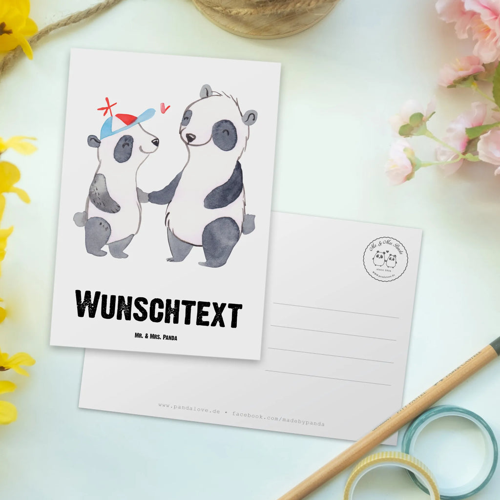 Personalisierte Postkarte Panda Bester Vater der Welt Postkarte mit Namen, Postkarte bedrucken, Postkarte mit Wunschtext, Postkarte personalisierbar, Geschenkkarte mit Namen, Grußkarte mit Namen, Karte mit Namen, Einladung mit Namen, Ansichtskarte mit Namen, Geschenkkarte mit Wunschtext, Grußkarte mit Wunschtext, Karte mit Wunschtext, Einladung mit Wunschtext, Ansichtskarte mit Wunschtext, für, Dankeschön, Geschenk, Schenken, Geburtstag, Geburtstagsgeschenk, Geschenkidee, Danke, Bedanken, Mitbringsel, Freude machen, Geschenktipp, Vater, Papa, Dad, Daddy, Paps, Papi, Vati, Eltern, Geschenk Vater, Mann, Familie, Bester, Kleinigkeit