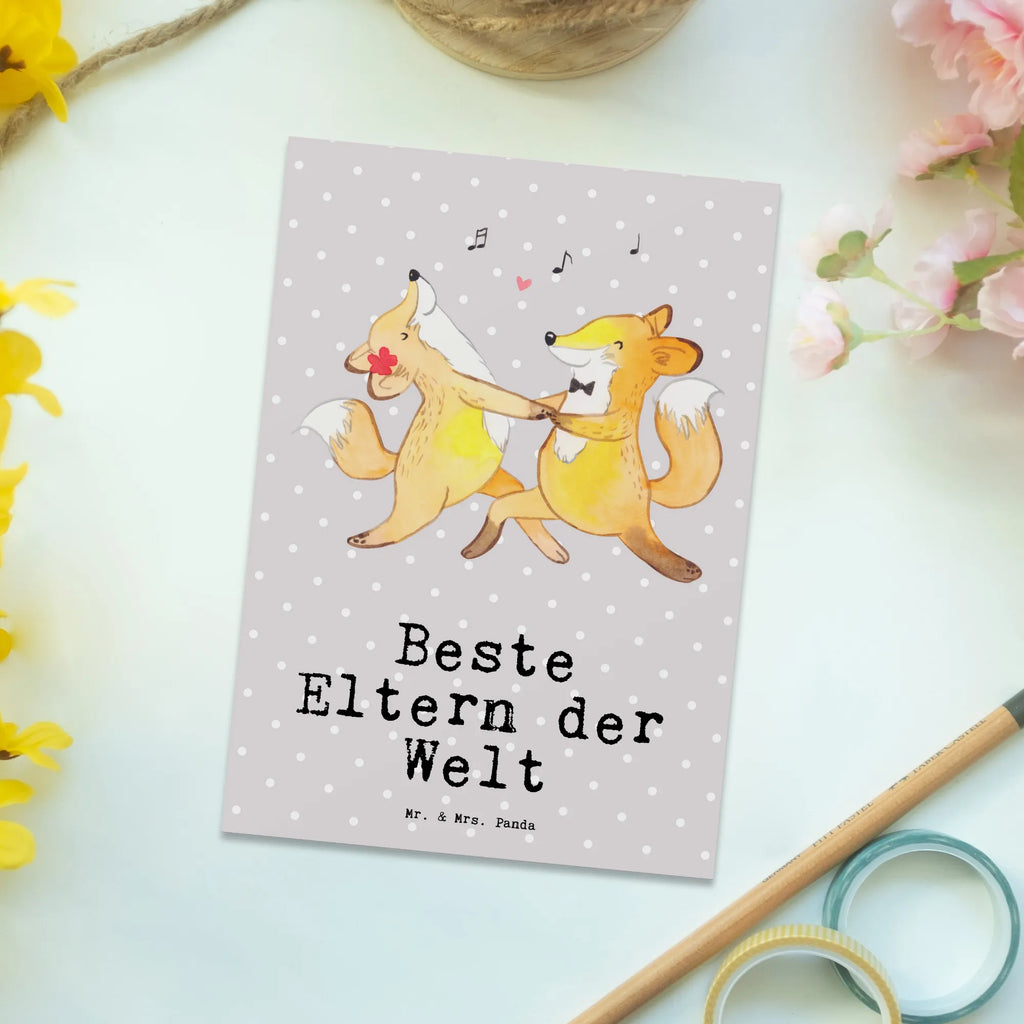 Postkarte Fuchs Beste Eltern der Welt Postkarte, Karte, Geschenkkarte, Grußkarte, Einladung, Ansichtskarte, Geburtstagskarte, Einladungskarte, Dankeskarte, Ansichtskarten, Einladung Geburtstag, Einladungskarten Geburtstag, für, Dankeschön, Geschenk, Schenken, Geburtstag, Geburtstagsgeschenk, Geschenkidee, Danke, Bedanken, Mitbringsel, Freude machen, Geschenktipp, Eltern, Mama, Papa, Erzeuger, Mami, Papi, Familie, Elternpaar, Mama und Papa