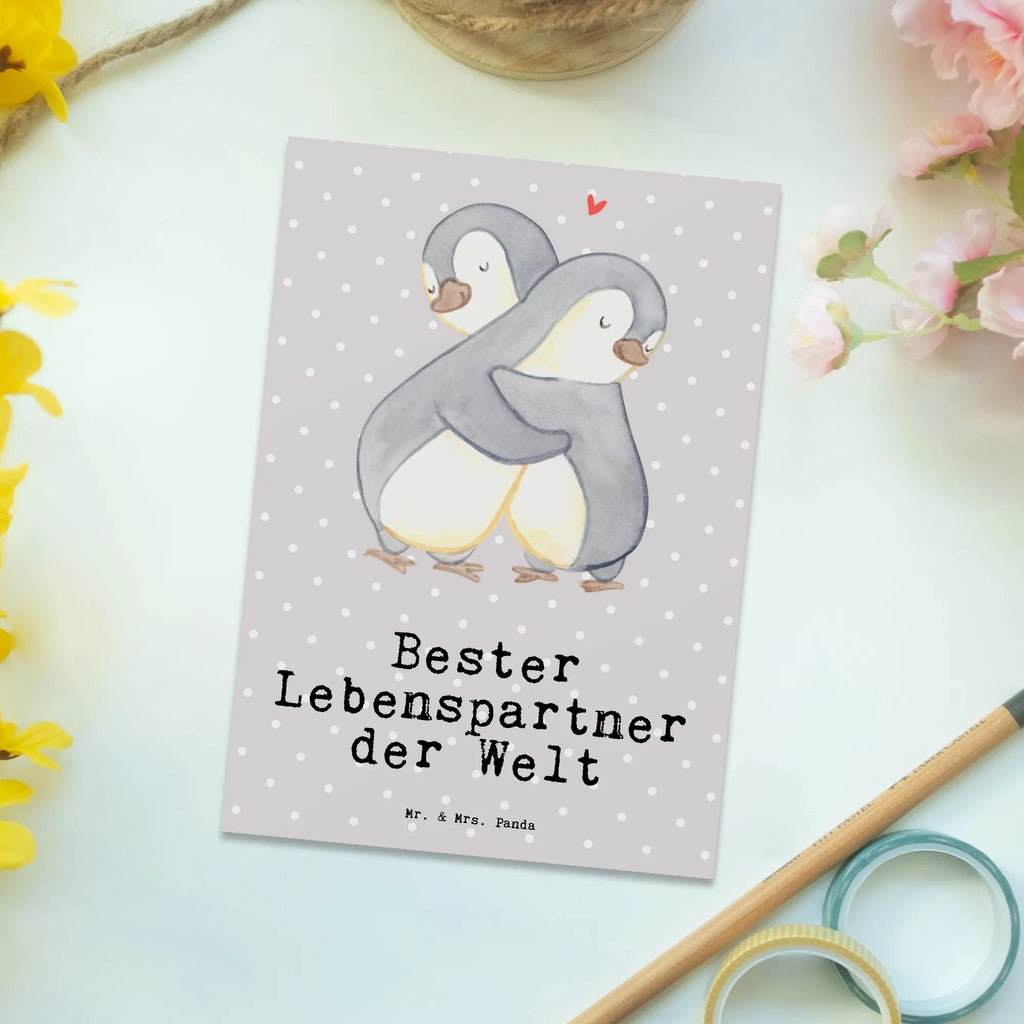 Postkarte Pinguin Bester Lebenspartner der Welt Postkarte, Karte, Geschenkkarte, Grußkarte, Einladung, Ansichtskarte, Geburtstagskarte, Einladungskarte, Dankeskarte, Ansichtskarten, Einladung Geburtstag, Einladungskarten Geburtstag, für, Dankeschön, Geschenk, Schenken, Geburtstag, Geburtstagsgeschenk, Geschenkidee, Danke, Bedanken, Mitbringsel, Freude machen, Geschenktipp, Lebenspartner, Ehepartner, Partner, Ehemann, Ehefrau, Liebe, Freund, Freundin, Hochzeitstag, verliebt