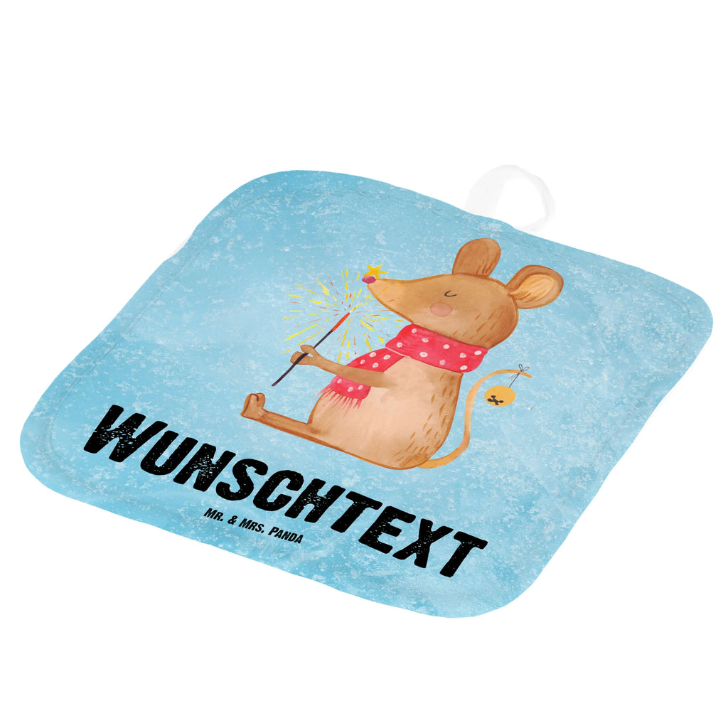 Personalisierte Topflappen Weihnachtsmaus Topflappen personalisiert, Personalisierte Topfuntersetzer, Personalisierter Ofenhandschuh, Topflappen Set personalisiert, Topflappen mit Namen, Namensaufdruck, Winter, Weihnachten, Weihnachtsdeko, Nikolaus, Advent, Heiligabend, Wintermotiv, Frohe Weihnachten, Weihnachtsgruß, Weihnachtsmotiv, Maus, Mäuschen, Weihnachtswunder