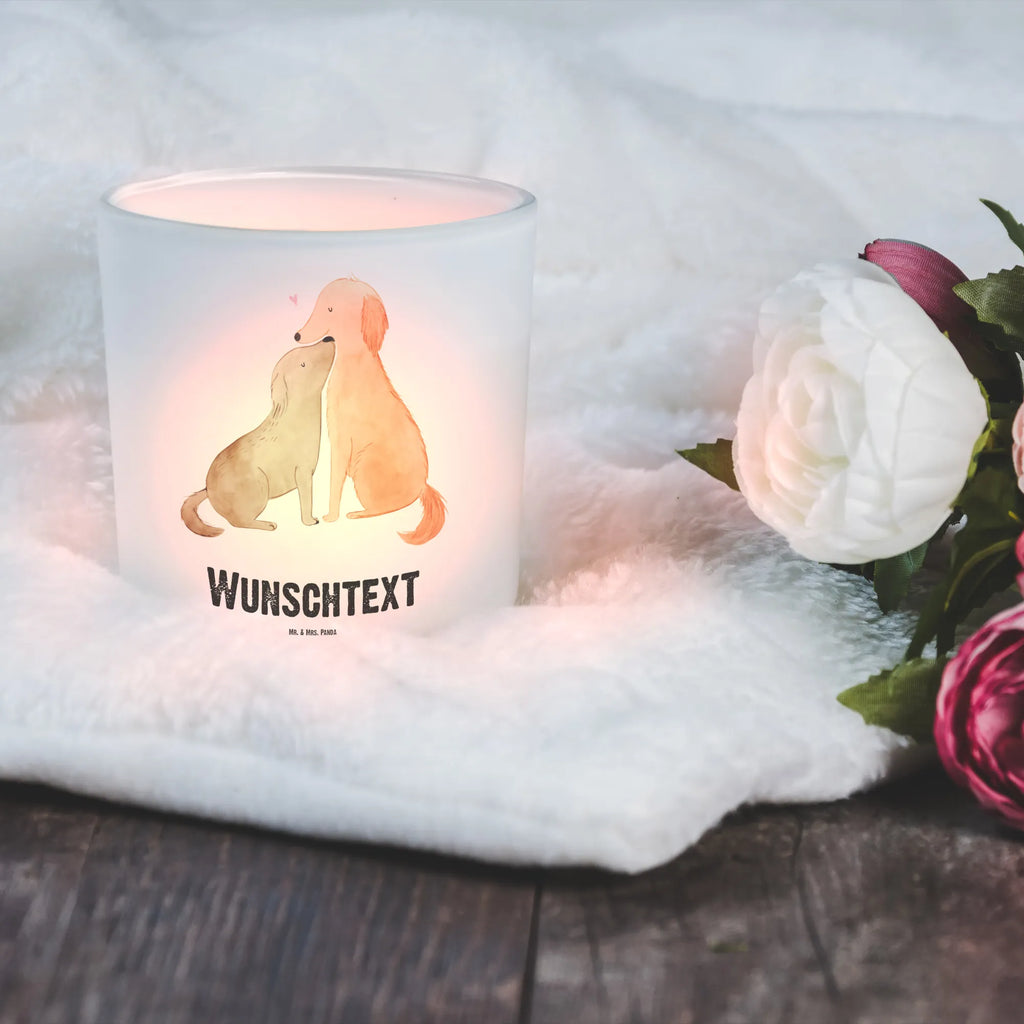 Personalisiertes Windlicht Hunde Liebe Personalisiertes Windlicht, Personalisiertes Windlicht Glas, Personalisiertes Teelichtglas, Personalisierter Teelichthalter, Personalisiertes Kerzenglas, Personalisierte Kerze, Personalisiertes Teelicht, Windlicht mit Namen, Windlicht Glas mit Namen, Teelichtglas mit Namen, Teelichthalter mit Namen, Teelichter mit Namen, Kerzenglas mit Namen, Kerze mit Namen, Teelicht mit Namen, Namenspersonalisierung, Name, selbst gestalten, Wunschtext, Bedrucken, Hund, Hundemotiv, Haustier, Hunderasse, Tierliebhaber, Hundebesitzer, Sprüche, Liebe, Hund. Hunde, Kuss, Vertrauen, Kuscheln, Herz