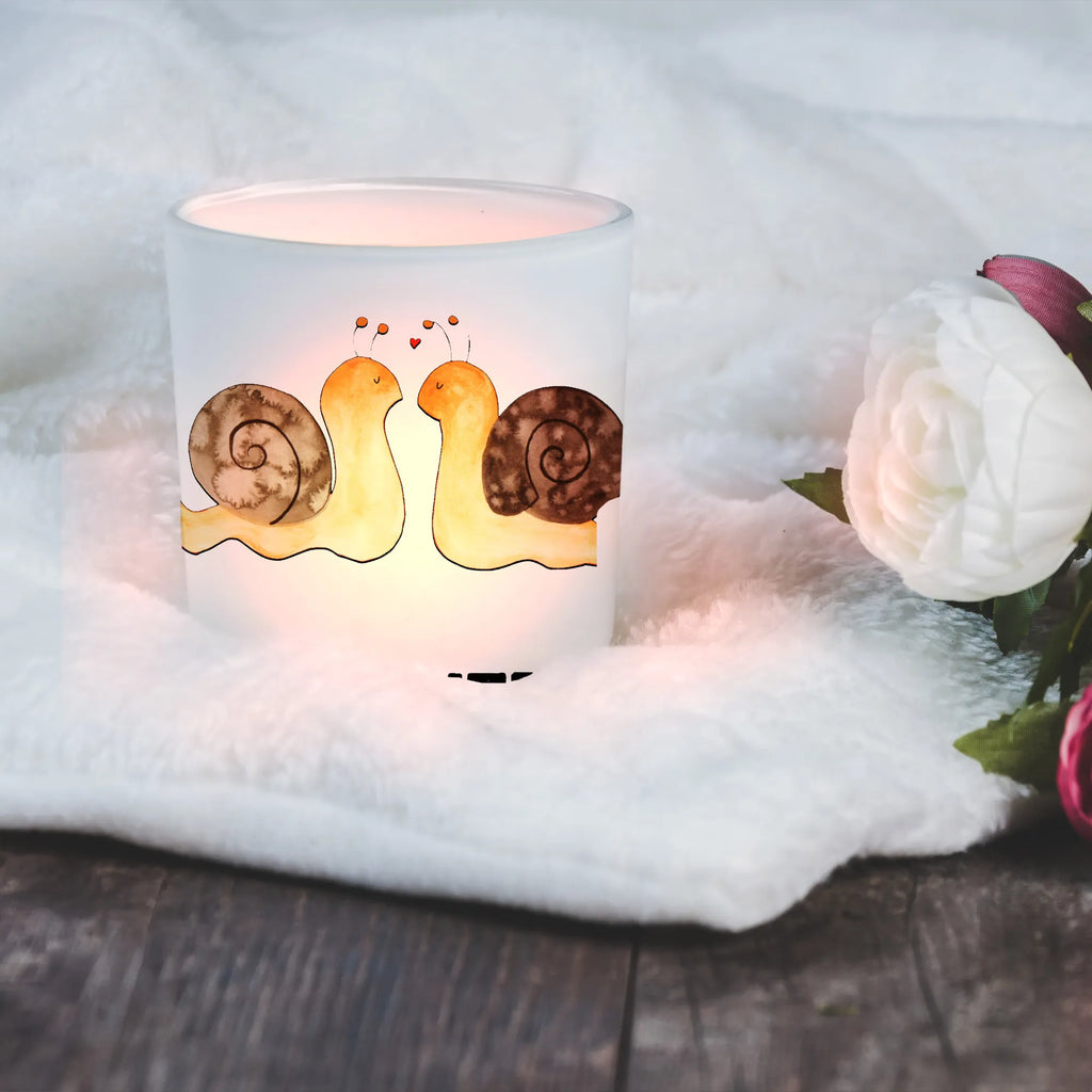 Personalisiertes Windlicht Schnecken Liebe Personalisiertes Windlicht, Personalisiertes Windlicht Glas, Personalisiertes Teelichtglas, Personalisierter Teelichthalter, Personalisiertes Kerzenglas, Personalisierte Kerze, Personalisiertes Teelicht, Windlicht mit Namen, Windlicht Glas mit Namen, Teelichtglas mit Namen, Teelichthalter mit Namen, Teelichter mit Namen, Kerzenglas mit Namen, Kerze mit Namen, Teelicht mit Namen, Namenspersonalisierung, Name, selbst gestalten, Wunschtext, Bedrucken, Liebe, Partner, Freund, Freundin, Ehemann, Ehefrau, Heiraten, Verlobung, Heiratsantrag, Liebesgeschenk, Jahrestag, Hocheitstag