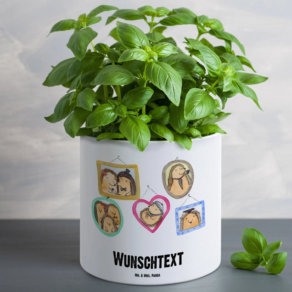 Personalisierter XL Blumentopf Igel Familie Personalisierter Blumentopf, Personalisierter Übertopf, Personalisierter Pflanztopf, Personalisierter Keramiktopf, Personalisierter Kräutertopf, Personalisierter Topf, Personalisierter Pflanzkübel, Personalisierter Blumenübertopf, Familie, Vatertag, Muttertag, Bruder, Schwester, Mama, Papa, Oma, Opa, Liebe, Igel, Bilder, Zusammenhalt, Glück