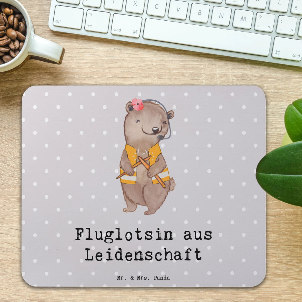 Mauspad Fluglotsin aus Leidenschaft Mousepad, Computer zubehör, Büroausstattung, PC Zubehör, Arbeitszimmer, Mauspad, Einzigartiges Mauspad, Designer Mauspad, Mausunterlage, Mauspad Büro, Beruf, Ausbildung, Jubiläum, Abschied, Rente, Kollege, Kollegin, Geschenk, Schenken, Arbeitskollege, Mitarbeiter, Firma, Danke, Dankeschön, Fluglotsin, Flugverkehrsleiterin, Luftfahrtpersonal, Flugsicherung