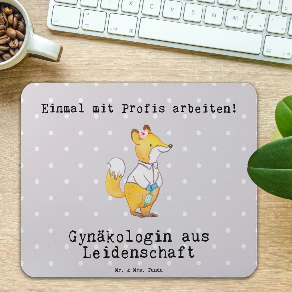 Mauspad Gynäkologin aus Leidenschaft Mousepad, Computer zubehör, Büroausstattung, PC Zubehör, Arbeitszimmer, Mauspad, Einzigartiges Mauspad, Designer Mauspad, Mausunterlage, Mauspad Büro, Beruf, Ausbildung, Jubiläum, Abschied, Rente, Kollege, Kollegin, Geschenk, Schenken, Arbeitskollege, Mitarbeiter, Firma, Danke, Dankeschön, Gynäkologin, Frauenärztin, Geschenk Frauenarzt nach Geburt, Geburtshilfe, Frauenarztpraxis