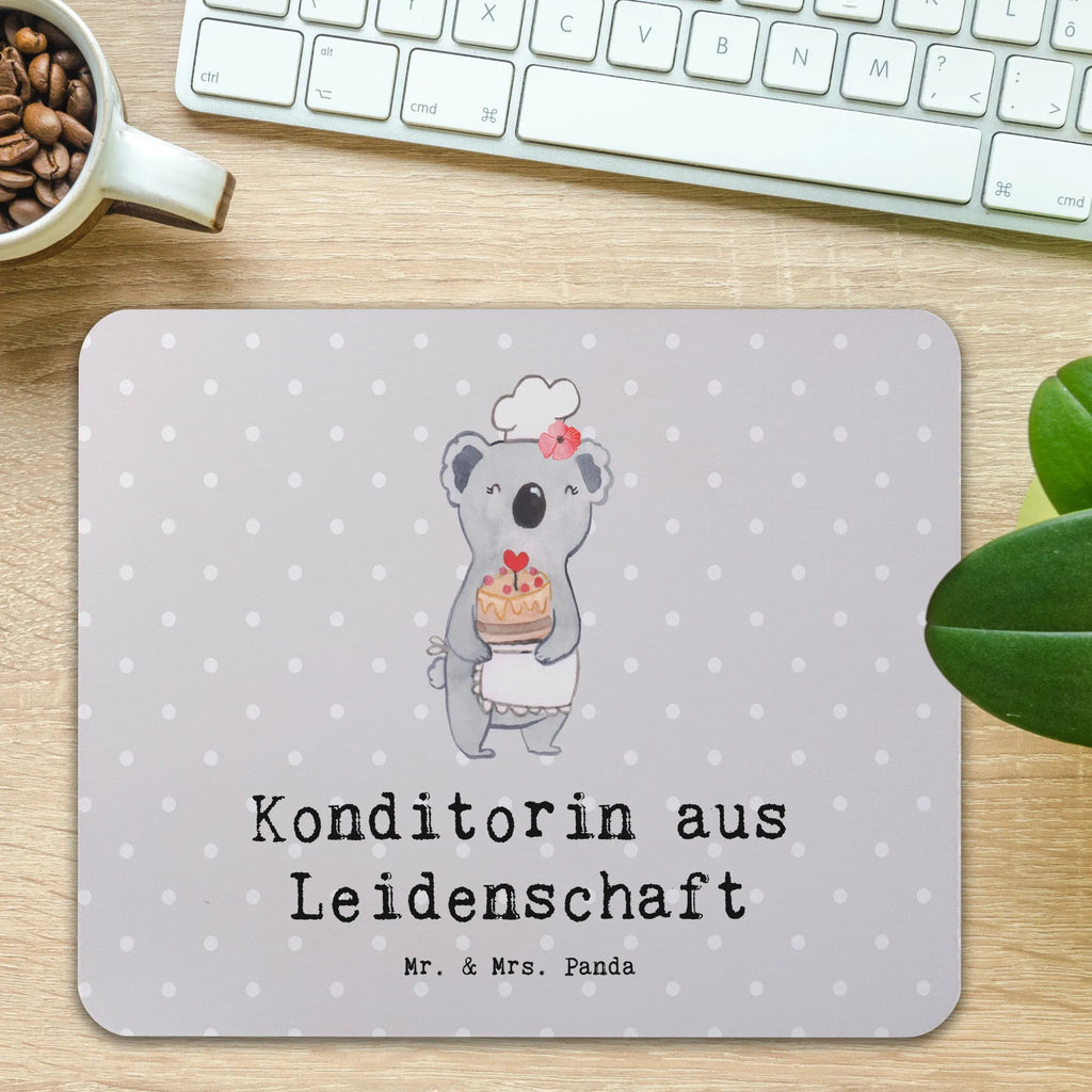 Mauspad Konditorin aus Leidenschaft Mousepad, Computer zubehör, Büroausstattung, PC Zubehör, Arbeitszimmer, Mauspad, Einzigartiges Mauspad, Designer Mauspad, Mausunterlage, Mauspad Büro, Beruf, Ausbildung, Jubiläum, Abschied, Rente, Kollege, Kollegin, Geschenk, Schenken, Arbeitskollege, Mitarbeiter, Firma, Danke, Dankeschön, Konditorin, Kuchenbäckerin, Patissierin, Confiseurin, Bäckerin