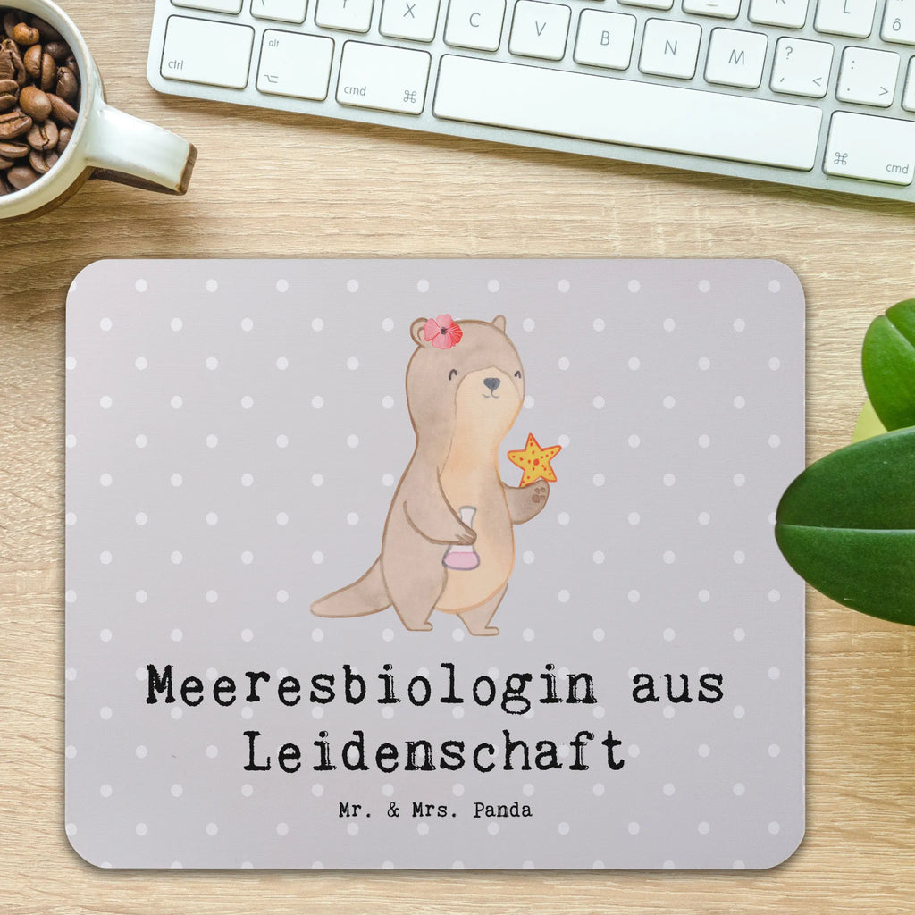 Mauspad Meeresbiologin aus Leidenschaft Mousepad, Computer zubehör, Büroausstattung, PC Zubehör, Arbeitszimmer, Mauspad, Einzigartiges Mauspad, Designer Mauspad, Mausunterlage, Mauspad Büro, Beruf, Ausbildung, Jubiläum, Abschied, Rente, Kollege, Kollegin, Geschenk, Schenken, Arbeitskollege, Mitarbeiter, Firma, Danke, Dankeschön, Meeresbiologin, Meereskundlerin, Naturwissenschaftlerin, Meeresforscherin, maritime Forschung, Studium