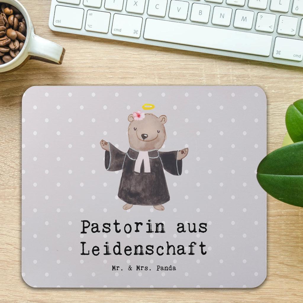 Mauspad Pastorin aus Leidenschaft Mousepad, Computer zubehör, Büroausstattung, PC Zubehör, Arbeitszimmer, Mauspad, Einzigartiges Mauspad, Designer Mauspad, Mausunterlage, Mauspad Büro, Beruf, Ausbildung, Jubiläum, Abschied, Rente, Kollege, Kollegin, Geschenk, Schenken, Arbeitskollege, Mitarbeiter, Firma, Danke, Dankeschön, Pastorin, Dienerin Gottes<br />Geistliche, Pfarrerin, Predigerin<br />Priesterin, Theologin, Kirche