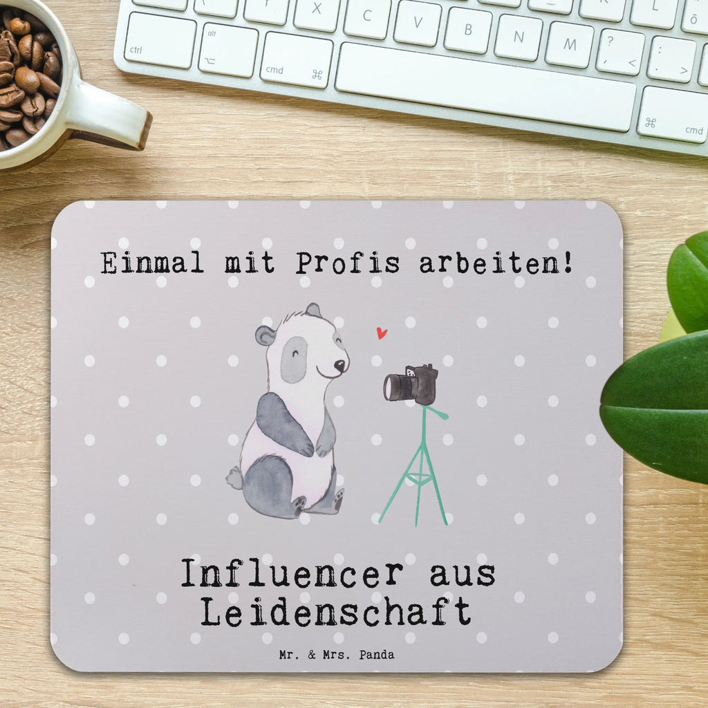 Mauspad Influencer aus Leidenschaft Mousepad, Computer zubehör, Büroausstattung, PC Zubehör, Arbeitszimmer, Mauspad, Einzigartiges Mauspad, Designer Mauspad, Mausunterlage, Mauspad Büro, Beruf, Ausbildung, Jubiläum, Abschied, Rente, Kollege, Kollegin, Geschenk, Schenken, Arbeitskollege, Mitarbeiter, Firma, Danke, Dankeschön