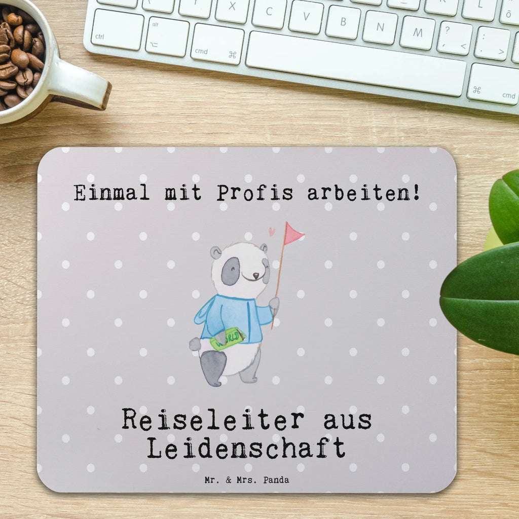 Mauspad Reiseleiter aus Leidenschaft Mousepad, Computer zubehör, Büroausstattung, PC Zubehör, Arbeitszimmer, Mauspad, Einzigartiges Mauspad, Designer Mauspad, Mausunterlage, Mauspad Büro, Beruf, Ausbildung, Jubiläum, Abschied, Rente, Kollege, Kollegin, Geschenk, Schenken, Arbeitskollege, Mitarbeiter, Firma, Danke, Dankeschön