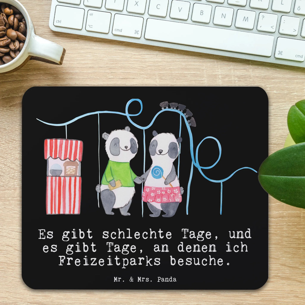 Mauspad Pandas Freizeitpark besuchen Mousepad, Computer zubehör, Büroausstattung, PC Zubehör, Arbeitszimmer, Mauspad, Einzigartiges Mauspad, Designer Mauspad, Mausunterlage, Mauspad Büro, Geschenk, Sport, Sportart, Hobby, Schenken, Danke, Dankeschön, Auszeichnung, Gewinn, Sportler, Freizeitpark besuchen, Achterbahn fahren