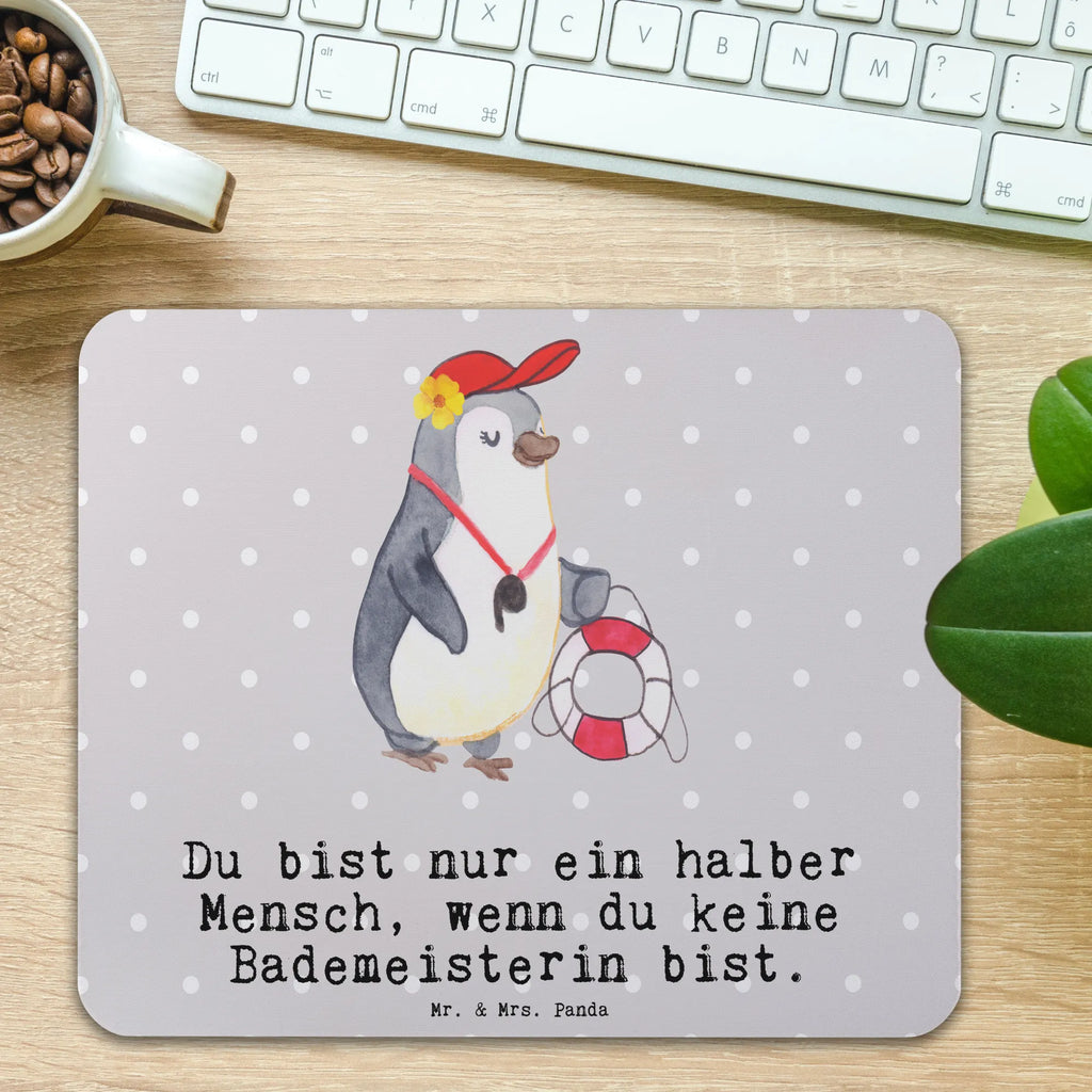 Mauspad Bademeisterin mit Herz Mousepad, Computer zubehör, Büroausstattung, PC Zubehör, Arbeitszimmer, Mauspad, Einzigartiges Mauspad, Designer Mauspad, Mausunterlage, Mauspad Büro, Beruf, Ausbildung, Jubiläum, Abschied, Rente, Kollege, Kollegin, Geschenk, Schenken, Arbeitskollege, Mitarbeiter, Firma, Danke, Dankeschön, Bademeisterin, Rettungsschwimmerin, Schwimmmeisterin, Schwimmbad, Freibad, Badeanstalt, Schwimmverein, Schwimmschule