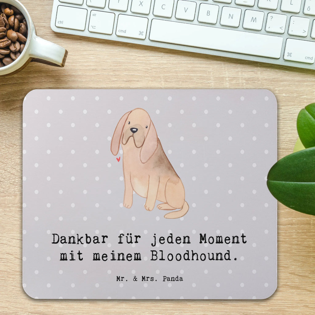 Mauspad Bloodhound Moment Mousepad, Computer zubehör, Büroausstattung, PC Zubehör, Arbeitszimmer, Mauspad, Einzigartiges Mauspad, Designer Mauspad, Mausunterlage, Mauspad Büro, Hund, Hunderasse, Rassehund, Hundebesitzer, Geschenk, Tierfreund, Schenken, Welpe, Bluthund, Bloodhound, St. Hubertushund, Chien de Saint Hubert