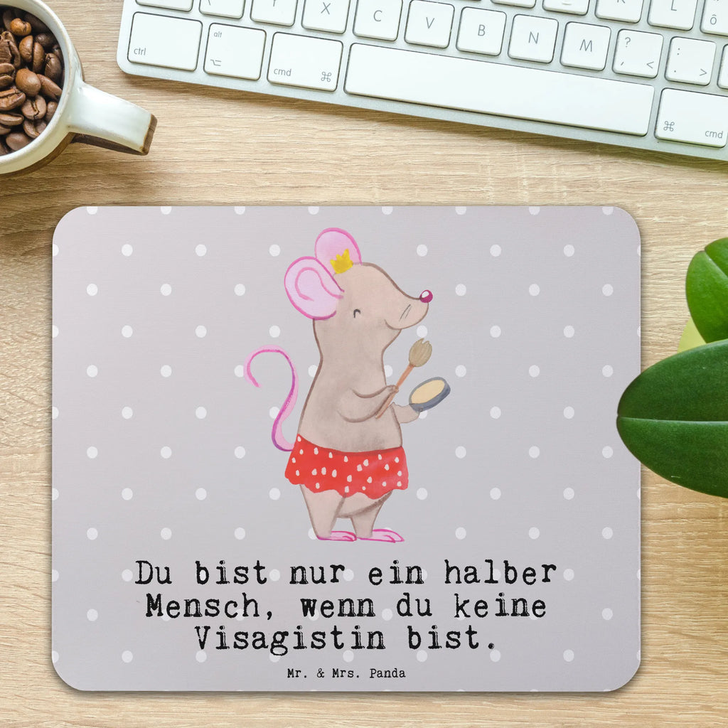 Mauspad Visagistin mit Herz Mousepad, Computer zubehör, Büroausstattung, PC Zubehör, Arbeitszimmer, Mauspad, Einzigartiges Mauspad, Designer Mauspad, Mausunterlage, Mauspad Büro, Beruf, Ausbildung, Jubiläum, Abschied, Rente, Kollege, Kollegin, Geschenk, Schenken, Arbeitskollege, Mitarbeiter, Firma, Danke, Dankeschön, Kosmetikerin, Make Up Artist, Maskenbildnerin, Visagistin, Beauty Salon, Kosmetikstudio, Eröffnung