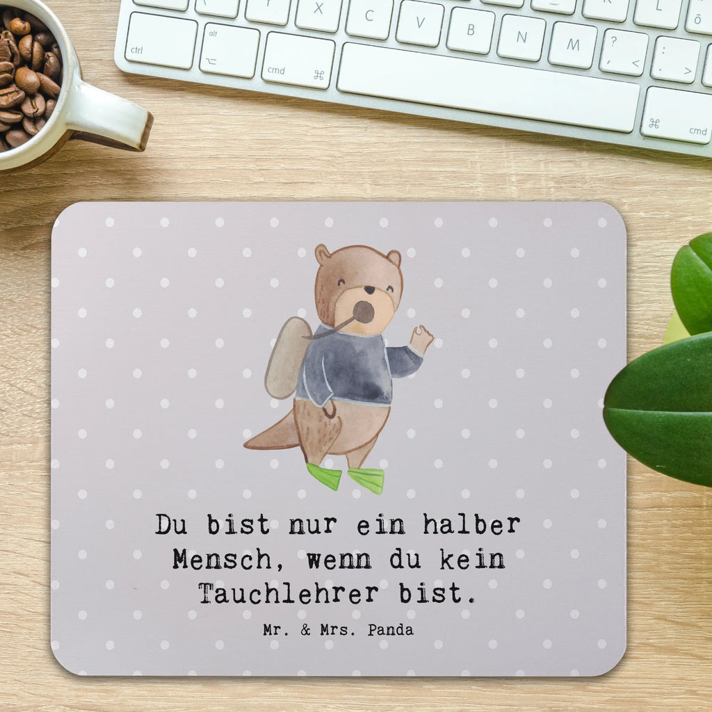 Mauspad Tauchlehrer mit Herz Mousepad, Computer zubehör, Büroausstattung, PC Zubehör, Arbeitszimmer, Mauspad, Einzigartiges Mauspad, Designer Mauspad, Mausunterlage, Mauspad Büro, Beruf, Ausbildung, Jubiläum, Abschied, Rente, Kollege, Kollegin, Geschenk, Schenken, Arbeitskollege, Mitarbeiter, Firma, Danke, Dankeschön