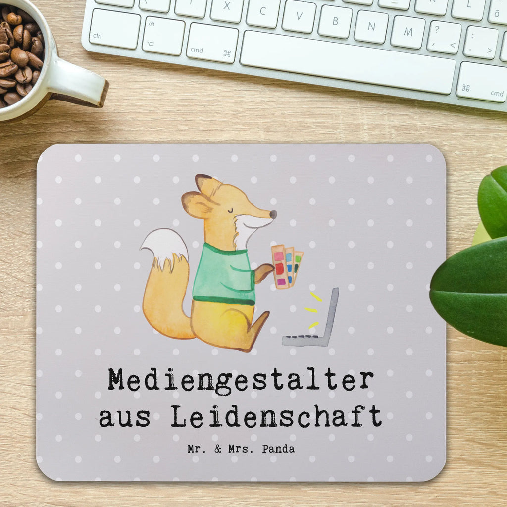 Mauspad Mediengestalter aus Leidenschaft Mousepad, Computer zubehör, Büroausstattung, PC Zubehör, Arbeitszimmer, Mauspad, Einzigartiges Mauspad, Designer Mauspad, Mausunterlage, Mauspad Büro, Beruf, Ausbildung, Jubiläum, Abschied, Rente, Kollege, Kollegin, Geschenk, Schenken, Arbeitskollege, Mitarbeiter, Firma, Danke, Dankeschön, Grafiker, Designer, Mediengestalter, Grafikdesigner