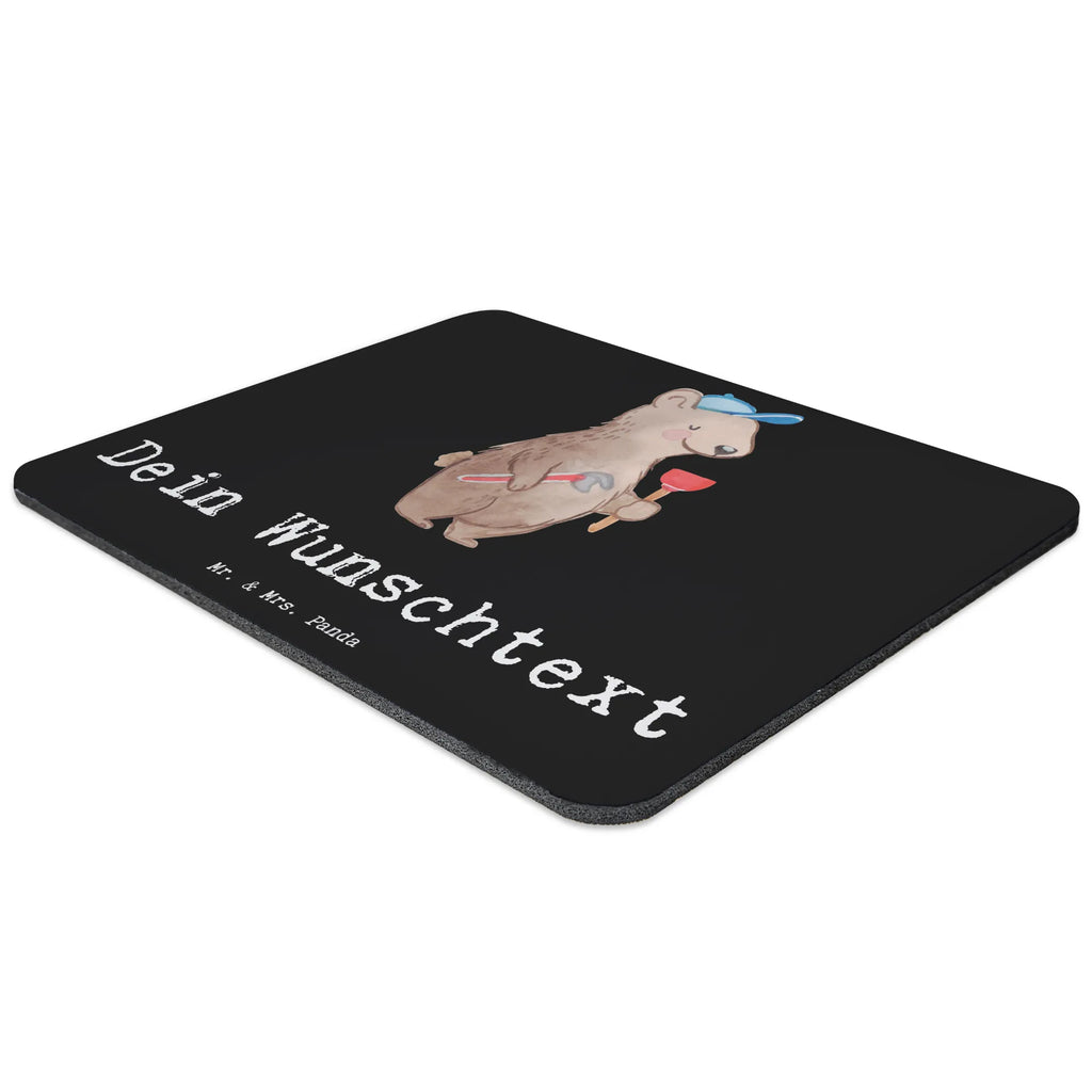 Personalisiertes Mauspad Klempner mit Herz Personalisiertes Mousepad, Personalisiertes Mouse Pad, Personalisiertes Mauspad, Mauspad mit Namen, Mousepad mit Namen, Mauspad bedrucken, Mousepad bedrucken, Namensaufdruck, selbst bedrucken, Arbeitszimmer Geschenk, Büro Geschenk, Mouse Pad mit Namen, Selbst bedrucken, Individuelles Mauspad, Einzigartiges Mauspad, Mauspad mit Namen gestalten, Beruf, Ausbildung, Jubiläum, Abschied, Rente, Kollege, Kollegin, Geschenk, Schenken, Arbeitskollege, Mitarbeiter, Firma, Danke, Dankeschön, Klempner, Handwerker, Installateur, Meister, Gesellenprüfung, Fachbetrieb, Bauklempner, Sanitärinstallationen