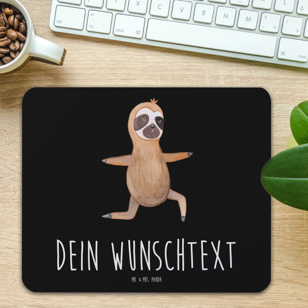 Personalisiertes Mauspad Faultier  Yoga Personalisiertes Mousepad, Personalisiertes Mouse Pad, Personalisiertes Mauspad, Mauspad mit Namen, Mousepad mit Namen, Mauspad bedrucken, Mousepad bedrucken, Namensaufdruck, selbst bedrucken, Arbeitszimmer Geschenk, Büro Geschenk, Mouse Pad mit Namen, Selbst bedrucken, Individuelles Mauspad, Einzigartiges Mauspad, Mauspad mit Namen gestalten, Faultier, Faultier Geschenk, Faultier Deko, Faultiere, faul, Lieblingstier, Yoga, Namaste, Krieger, Yogaübungen, Meditation, Atmung, Gelassenheit, Entspannung