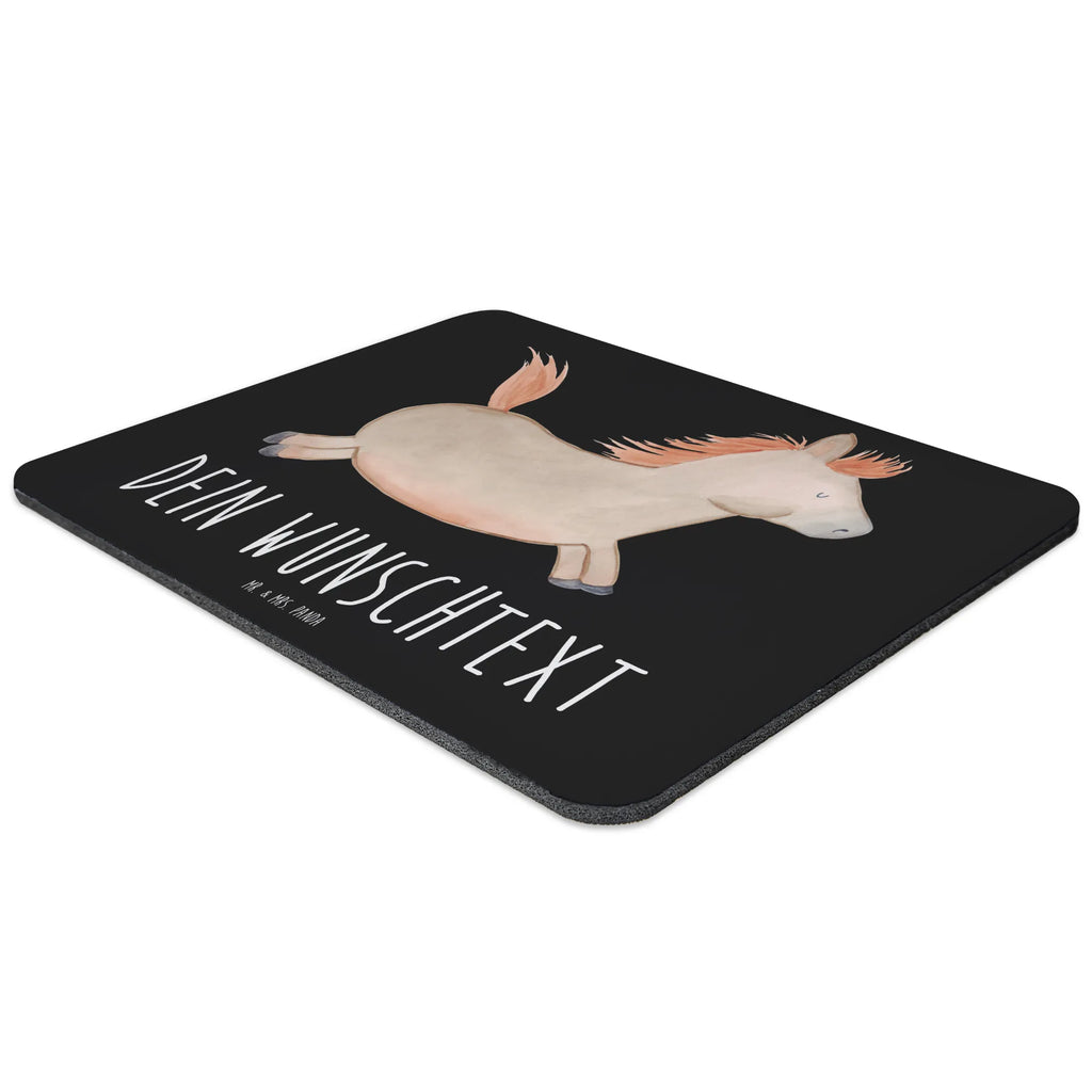 Personalisiertes Mauspad Pferd springt Personalisiertes Mousepad, Personalisiertes Mouse Pad, Personalisiertes Mauspad, Mauspad mit Namen, Mousepad mit Namen, Mauspad bedrucken, Mousepad bedrucken, Namensaufdruck, selbst bedrucken, Arbeitszimmer Geschenk, Büro Geschenk, Mouse Pad mit Namen, Selbst bedrucken, Individuelles Mauspad, Einzigartiges Mauspad, Mauspad mit Namen gestalten, Bauernhof, Hoftiere, Landwirt, Landwirtin, Pferd, Pony, Pferde, Stall, Pferdestall, ausreiten, reiten, Pferdebesitzer