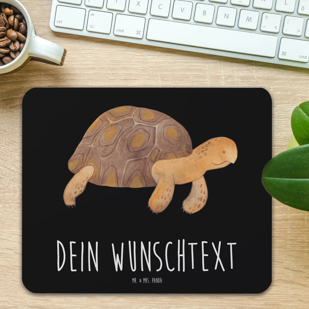 Personalisiertes Mauspad Schildkröte marschiert Personalisiertes Mousepad, Personalisiertes Mouse Pad, Personalisiertes Mauspad, Mauspad mit Namen, Mousepad mit Namen, Mauspad bedrucken, Mousepad bedrucken, Namensaufdruck, selbst bedrucken, Arbeitszimmer Geschenk, Büro Geschenk, Mouse Pad mit Namen, Selbst bedrucken, Individuelles Mauspad, Einzigartiges Mauspad, Mauspad mit Namen gestalten, Meerestiere, Meer, Urlaub, Schildkröte, Schildkröten, get lost, Abenteuer, Reiselust, Inspiration, Neustart, Motivation, Lieblingsmensch