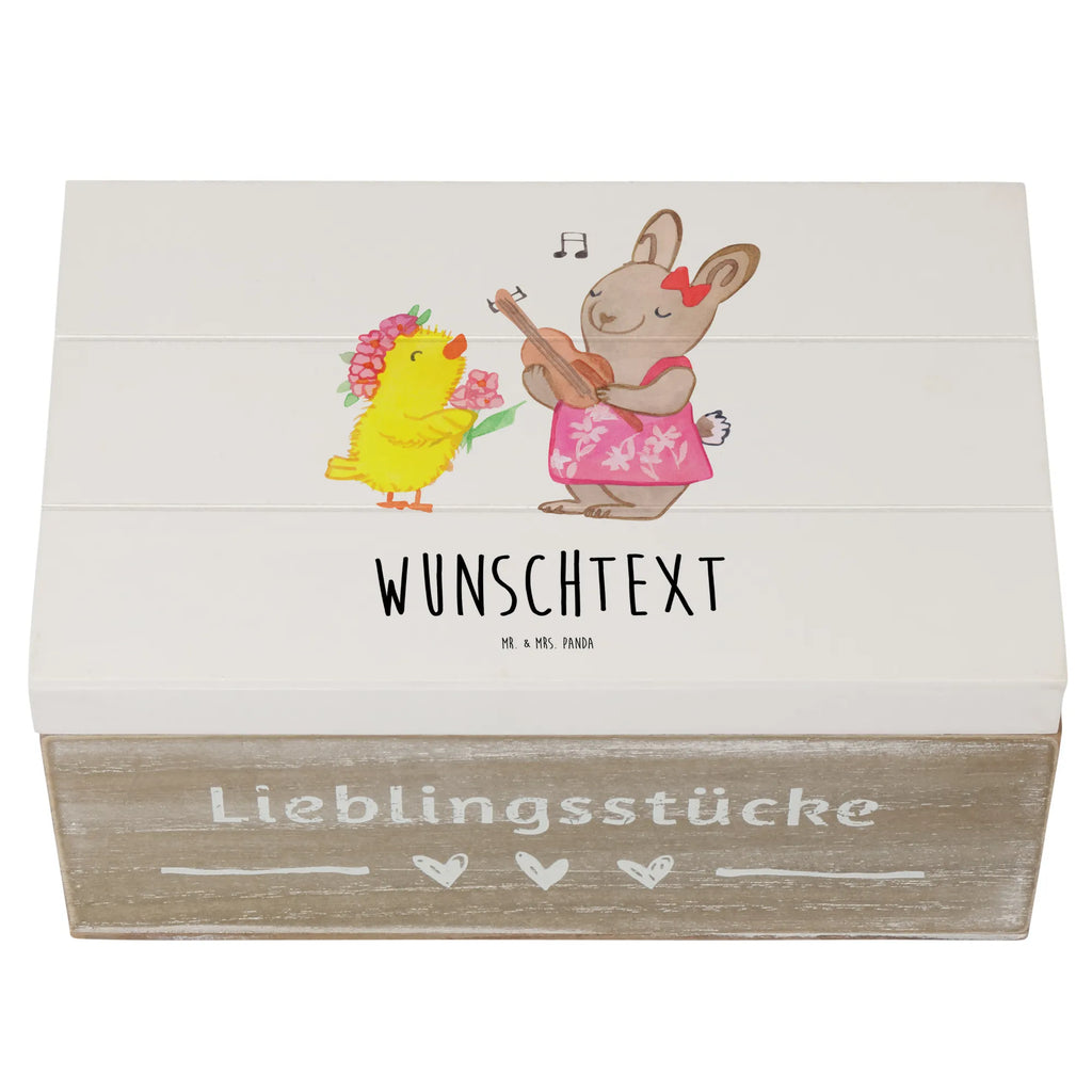 Personalisierte Holzkiste Ostern Frühlingsgefühle Holzkiste mit Namen, Kiste mit Namen, Schatzkiste mit Namen, Truhe mit Namen, Schatulle mit Namen, Erinnerungsbox mit Namen, Erinnerungskiste, mit Namen, Dekokiste mit Namen, Aufbewahrungsbox mit Namen, Holzkiste Personalisiert, Kiste Personalisiert, Schatzkiste Personalisiert, Truhe Personalisiert, Schatulle Personalisiert, Erinnerungsbox Personalisiert, Erinnerungskiste Personalisiert, Dekokiste Personalisiert, Aufbewahrungsbox Personalisiert, Geschenkbox personalisiert, GEschenkdose personalisiert, Ostern, Osterhase, Ostergeschenke, Osternest, Osterdeko, Geschenke zu Ostern, Ostern Geschenk, Ostergeschenke Kinder, Ostern Kinder, Ostergrüße, Ostereier, Frühling, Frühlingsgefühle, Hase, Küken, Osterküken, Musik, Osterlieder