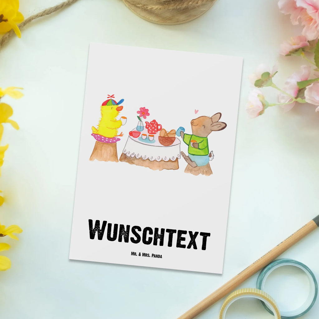 Personalisierte Postkarte Ostern Frühstück Postkarte mit Namen, Postkarte bedrucken, Postkarte mit Wunschtext, Postkarte personalisierbar, Geschenkkarte mit Namen, Grußkarte mit Namen, Karte mit Namen, Einladung mit Namen, Ansichtskarte mit Namen, Geschenkkarte mit Wunschtext, Grußkarte mit Wunschtext, Karte mit Wunschtext, Einladung mit Wunschtext, Ansichtskarte mit Wunschtext, Ostern, Osterhase, Ostergeschenke, Osternest, Osterdeko, Geschenke zu Ostern, Ostern Geschenk, Ostergeschenke Kinder, Ostern Kinder, Ostergrüße, Ostereier, Frühling, Frühlingsgefühle, Hase, Osterfrühstück, Frühstück, Picknick, Küken, Osterküken