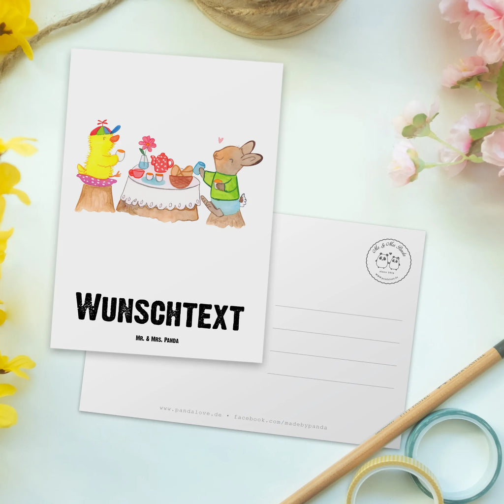 Personalisierte Postkarte Ostern Frühstück Postkarte mit Namen, Postkarte bedrucken, Postkarte mit Wunschtext, Postkarte personalisierbar, Geschenkkarte mit Namen, Grußkarte mit Namen, Karte mit Namen, Einladung mit Namen, Ansichtskarte mit Namen, Geschenkkarte mit Wunschtext, Grußkarte mit Wunschtext, Karte mit Wunschtext, Einladung mit Wunschtext, Ansichtskarte mit Wunschtext, Ostern, Osterhase, Ostergeschenke, Osternest, Osterdeko, Geschenke zu Ostern, Ostern Geschenk, Ostergeschenke Kinder, Ostern Kinder, Ostergrüße, Ostereier, Frühling, Frühlingsgefühle, Hase, Osterfrühstück, Frühstück, Picknick, Küken, Osterküken