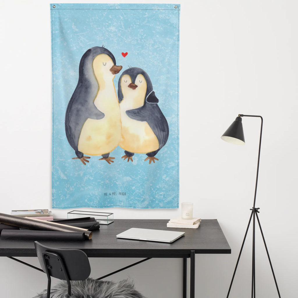 Wandteppich Pinguin umarmend Wandbehang, Dekoration, Boho, Wandteppich, Wandtuch, Wanddeko, Tapisserie, Tapestry, Wandbild, Textil-Kunst, Schmuck-Wandbehang, Wand Deko, Kinderzimmer, Kinderzimmer Wand, Kinderzimmer Deko, Kinderzimmer Wanddeko, Pinguin, Liebe, Liebespaar, Liebesbeweis, Liebesgeschenk, Verlobung, Jahrestag, Hochzeitstag, Hochzeit, Hochzeitsgeschenk