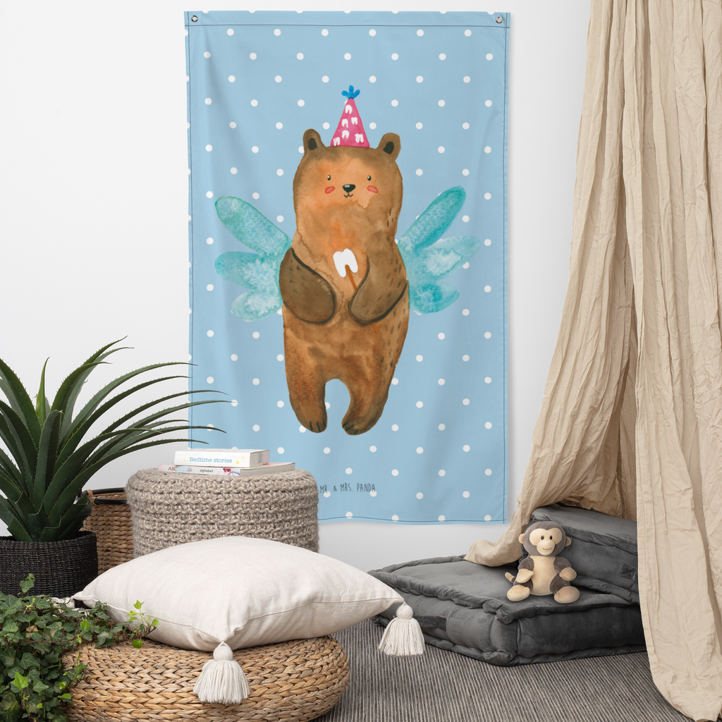 Wandteppich Zahnfee Bär Wandbehang, Dekoration, Boho, Wandteppich, Wandtuch, Wanddeko, Tapisserie, Tapestry, Wandbild, Textil-Kunst, Schmuck-Wandbehang, Wand Deko, Kinderzimmer, Kinderzimmer Wand, Kinderzimmer Deko, Kinderzimmer Wanddeko, Bär, Teddy, Teddybär, Zahnfee, Fee, Milchzahn, Erster Zahn