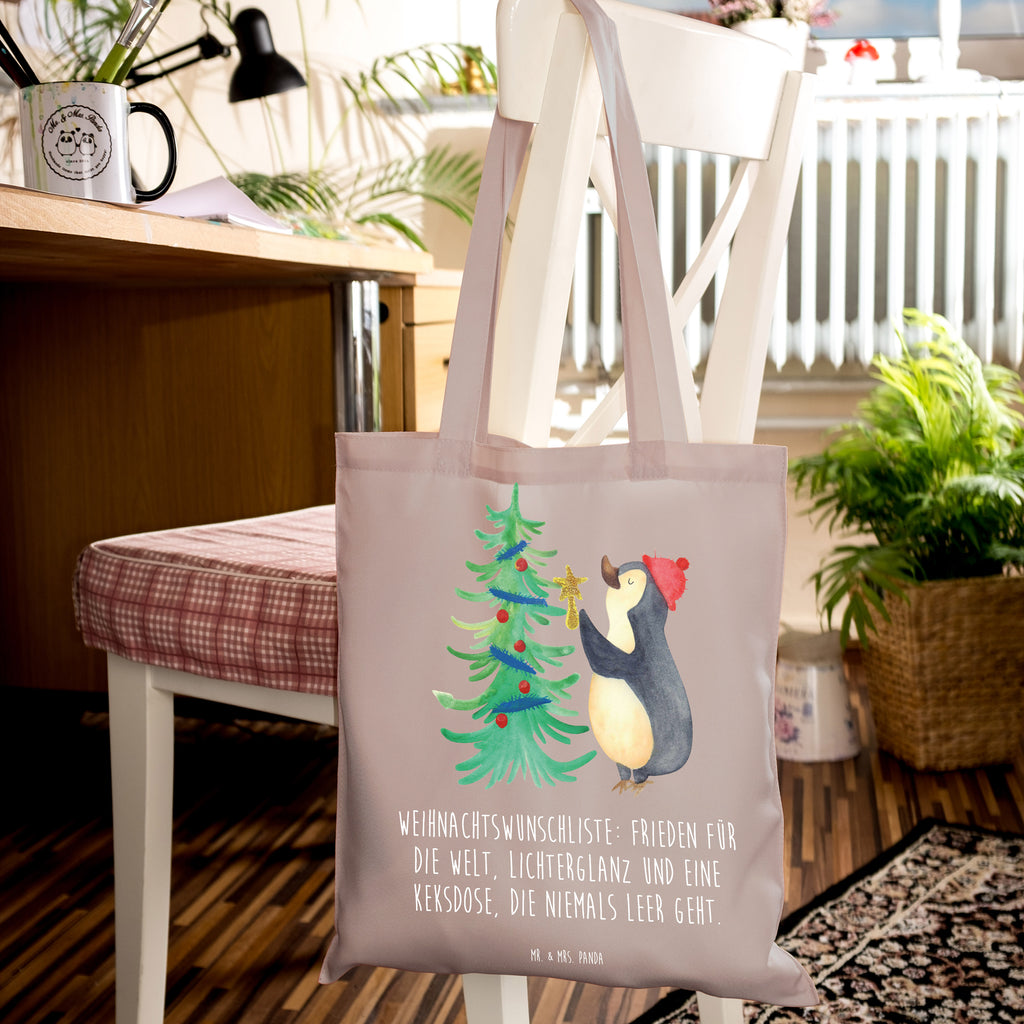 Tragetasche Pinguin Weihnachtsbaum Beuteltasche, Beutel, Einkaufstasche, Jutebeutel, Stoffbeutel, Tasche, Shopper, Umhängetasche, Strandtasche, Schultertasche, Stofftasche, Tragetasche, Badetasche, Jutetasche, Einkaufstüte, Laptoptasche, Winter, Weihnachten, Weihnachtsdeko, Nikolaus, Advent, Heiligabend, Wintermotiv, Pinguin