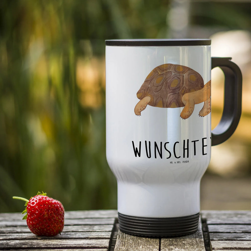 Personalisierter Thermobecher Schildkröte marschiert Personalisierter Thermobecher, Personalisierter To Go Becher, Personalisierte Thermotasse, Personalisierter Kaffeebecher, Personalisierter Isolierbecher, Thermobecher personalisieren, Thermobecher mit Namen, Thermobecher selbst gestalten, Wunschname, Spülmaschinenfest, Bedrucken, Isolierbecher mit Namen, Isolierbecher selbst gestalten, Thermotasse personalisieren, Thermotasse mit Namen, Meerestiere, Meer, Urlaub, Schildkröte, Schildkröten, get lost, Abenteuer, Reiselust, Inspiration, Neustart, Motivation, Lieblingsmensch