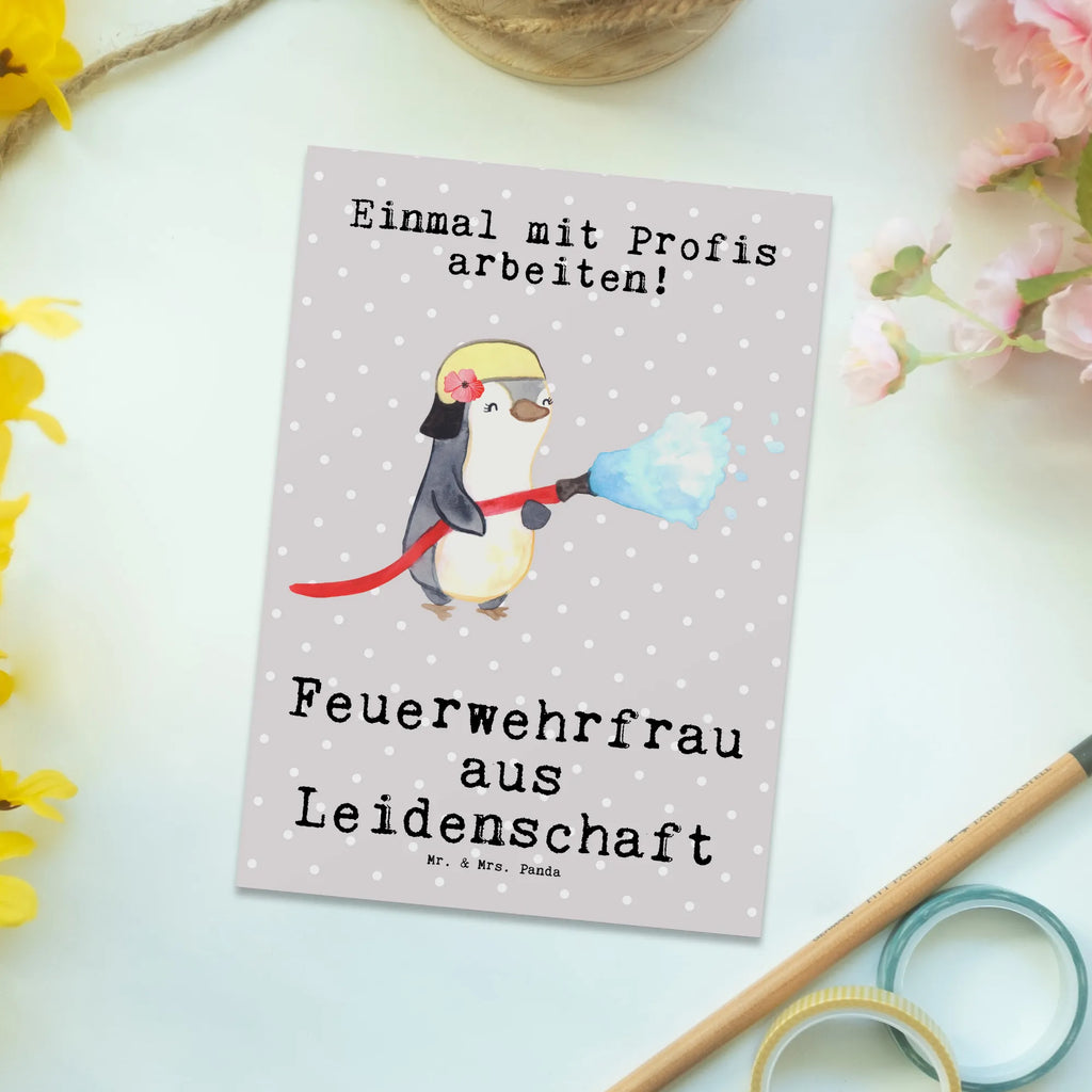 Postkarte Feuerwehrfrau aus Leidenschaft Postkarte, Karte, Geschenkkarte, Grußkarte, Einladung, Ansichtskarte, Geburtstagskarte, Einladungskarte, Dankeskarte, Ansichtskarten, Einladung Geburtstag, Einladungskarten Geburtstag, Beruf, Ausbildung, Jubiläum, Abschied, Rente, Kollege, Kollegin, Geschenk, Schenken, Arbeitskollege, Mitarbeiter, Firma, Danke, Dankeschön, Feuerwehrfrau, Feuerwehrhauptfrau, Brandschutz, Feuerwehr, freiwillige Feuerwehr