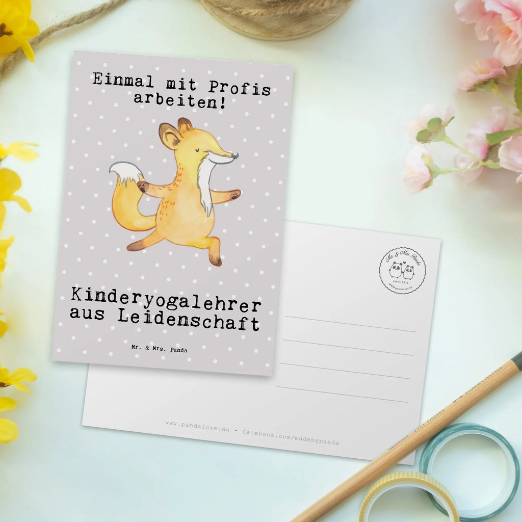 Postkarte Kinderyogalehrer aus Leidenschaft Postkarte, Karte, Geschenkkarte, Grußkarte, Einladung, Ansichtskarte, Geburtstagskarte, Einladungskarte, Dankeskarte, Ansichtskarten, Einladung Geburtstag, Einladungskarten Geburtstag, Beruf, Ausbildung, Jubiläum, Abschied, Rente, Kollege, Kollegin, Geschenk, Schenken, Arbeitskollege, Mitarbeiter, Firma, Danke, Dankeschön