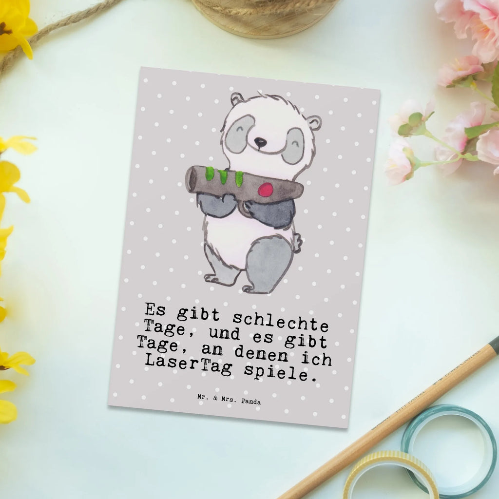 Postkarte Panda LaserTag Postkarte, Karte, Geschenkkarte, Grußkarte, Einladung, Ansichtskarte, Geburtstagskarte, Einladungskarte, Dankeskarte, Ansichtskarten, Einladung Geburtstag, Einladungskarten Geburtstag, Geschenk, Sport, Sportart, Hobby, Schenken, Danke, Dankeschön, Auszeichnung, Gewinn, Sportler, Lasertag, Lasergame Zentrum, Laser Tag Party