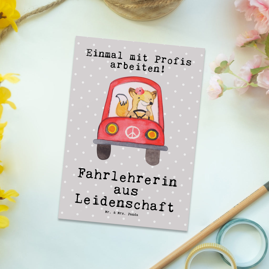 Postkarte Fahrlehrerin Leidenschaft Postkarte, Karte, Geschenkkarte, Grußkarte, Einladung, Ansichtskarte, Geburtstagskarte, Einladungskarte, Dankeskarte, Ansichtskarten, Einladung Geburtstag, Einladungskarten Geburtstag, Beruf, Ausbildung, Jubiläum, Abschied, Rente, Kollege, Kollegin, Geschenk, Schenken, Arbeitskollege, Mitarbeiter, Firma, Danke, Dankeschön, Fahrlehrerin, Fahrschule, Fahrschullehrerin