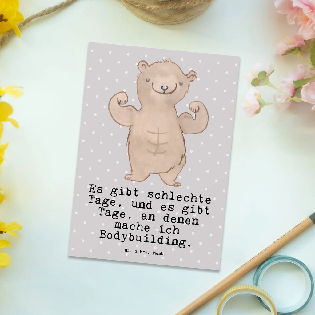 Postkarte Bär Bodybuilding Postkarte, Karte, Geschenkkarte, Grußkarte, Einladung, Ansichtskarte, Geburtstagskarte, Einladungskarte, Dankeskarte, Ansichtskarten, Einladung Geburtstag, Einladungskarten Geburtstag, Geschenk, Sport, Sportart, Hobby, Schenken, Danke, Dankeschön, Auszeichnung, Gewinn, Sportler, Bodybuilding, Muskelmasse, Körpergestaltung, Leistungssport