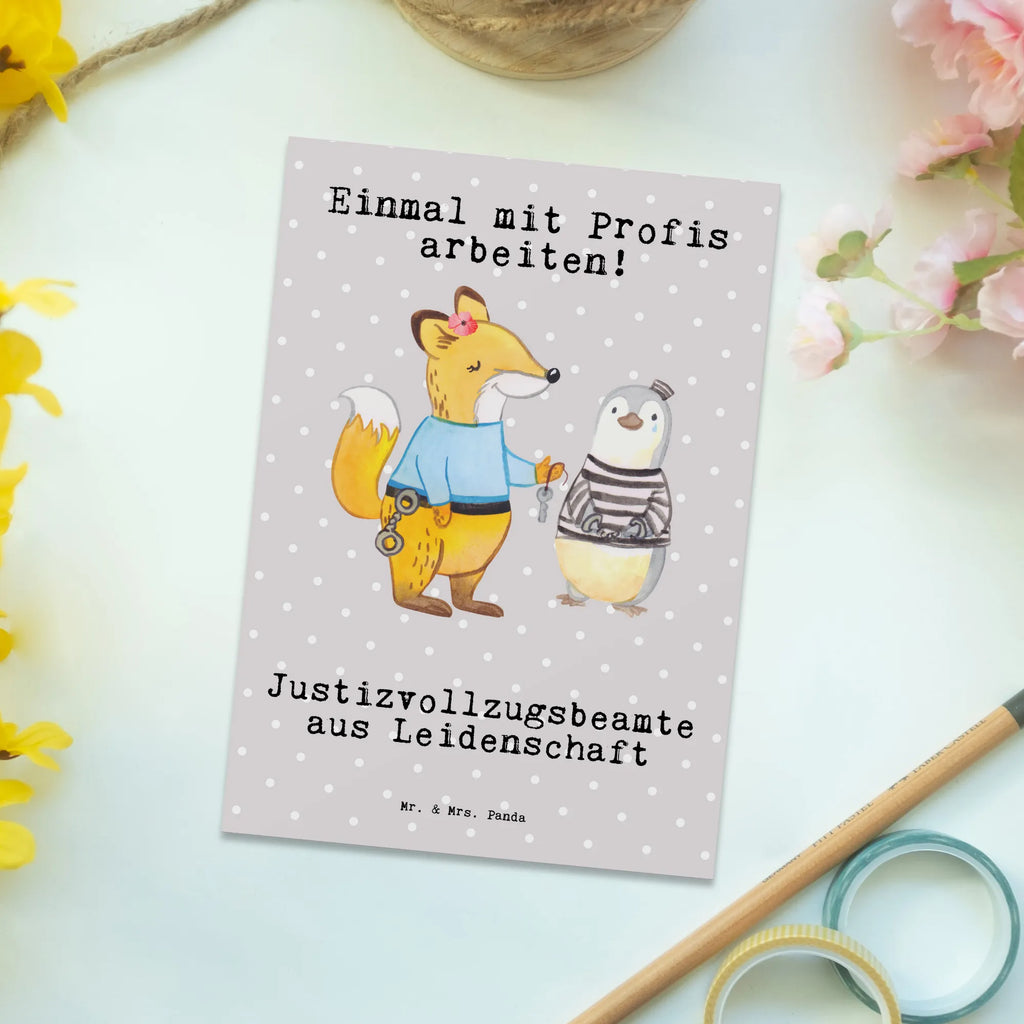 Postkarte Justizvollzugsbeamte aus Leidenschaft Postkarte, Karte, Geschenkkarte, Grußkarte, Einladung, Ansichtskarte, Geburtstagskarte, Einladungskarte, Dankeskarte, Ansichtskarten, Einladung Geburtstag, Einladungskarten Geburtstag, Beruf, Ausbildung, Jubiläum, Abschied, Rente, Kollege, Kollegin, Geschenk, Schenken, Arbeitskollege, Mitarbeiter, Firma, Danke, Dankeschön, Gefängniswärterin, Justizvollzugsbeamte