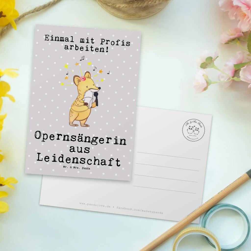 Postkarte Opernsängerin Leidenschaft Postkarte, Karte, Geschenkkarte, Grußkarte, Einladung, Ansichtskarte, Geburtstagskarte, Einladungskarte, Dankeskarte, Ansichtskarten, Einladung Geburtstag, Einladungskarten Geburtstag, Beruf, Ausbildung, Jubiläum, Abschied, Rente, Kollege, Kollegin, Geschenk, Schenken, Arbeitskollege, Mitarbeiter, Firma, Danke, Dankeschön