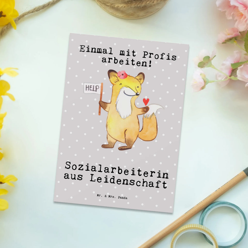 Postkarte Sozialarbeiterin aus Leidenschaft Postkarte, Karte, Geschenkkarte, Grußkarte, Einladung, Ansichtskarte, Geburtstagskarte, Einladungskarte, Dankeskarte, Ansichtskarten, Einladung Geburtstag, Einladungskarten Geburtstag, Beruf, Ausbildung, Jubiläum, Abschied, Rente, Kollege, Kollegin, Geschenk, Schenken, Arbeitskollege, Mitarbeiter, Firma, Danke, Dankeschön