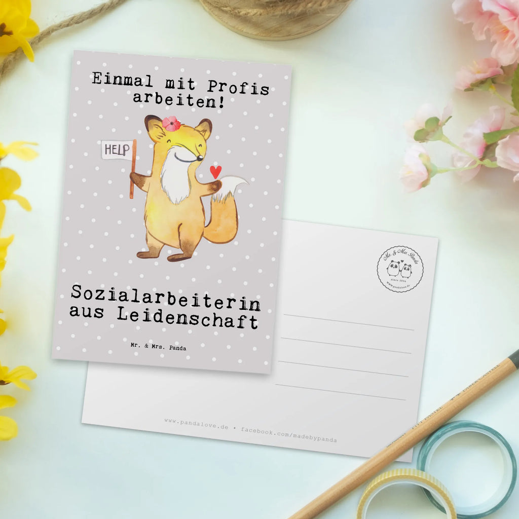 Postkarte Sozialarbeiterin aus Leidenschaft Postkarte, Karte, Geschenkkarte, Grußkarte, Einladung, Ansichtskarte, Geburtstagskarte, Einladungskarte, Dankeskarte, Ansichtskarten, Einladung Geburtstag, Einladungskarten Geburtstag, Beruf, Ausbildung, Jubiläum, Abschied, Rente, Kollege, Kollegin, Geschenk, Schenken, Arbeitskollege, Mitarbeiter, Firma, Danke, Dankeschön