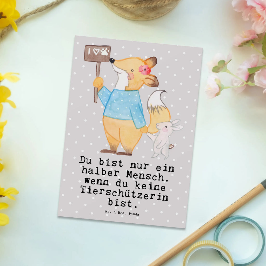 Postkarte Tierschützerin mit Herz Postkarte, Karte, Geschenkkarte, Grußkarte, Einladung, Ansichtskarte, Geburtstagskarte, Einladungskarte, Dankeskarte, Ansichtskarten, Einladung Geburtstag, Einladungskarten Geburtstag, Beruf, Ausbildung, Jubiläum, Abschied, Rente, Kollege, Kollegin, Geschenk, Schenken, Arbeitskollege, Mitarbeiter, Firma, Danke, Dankeschön